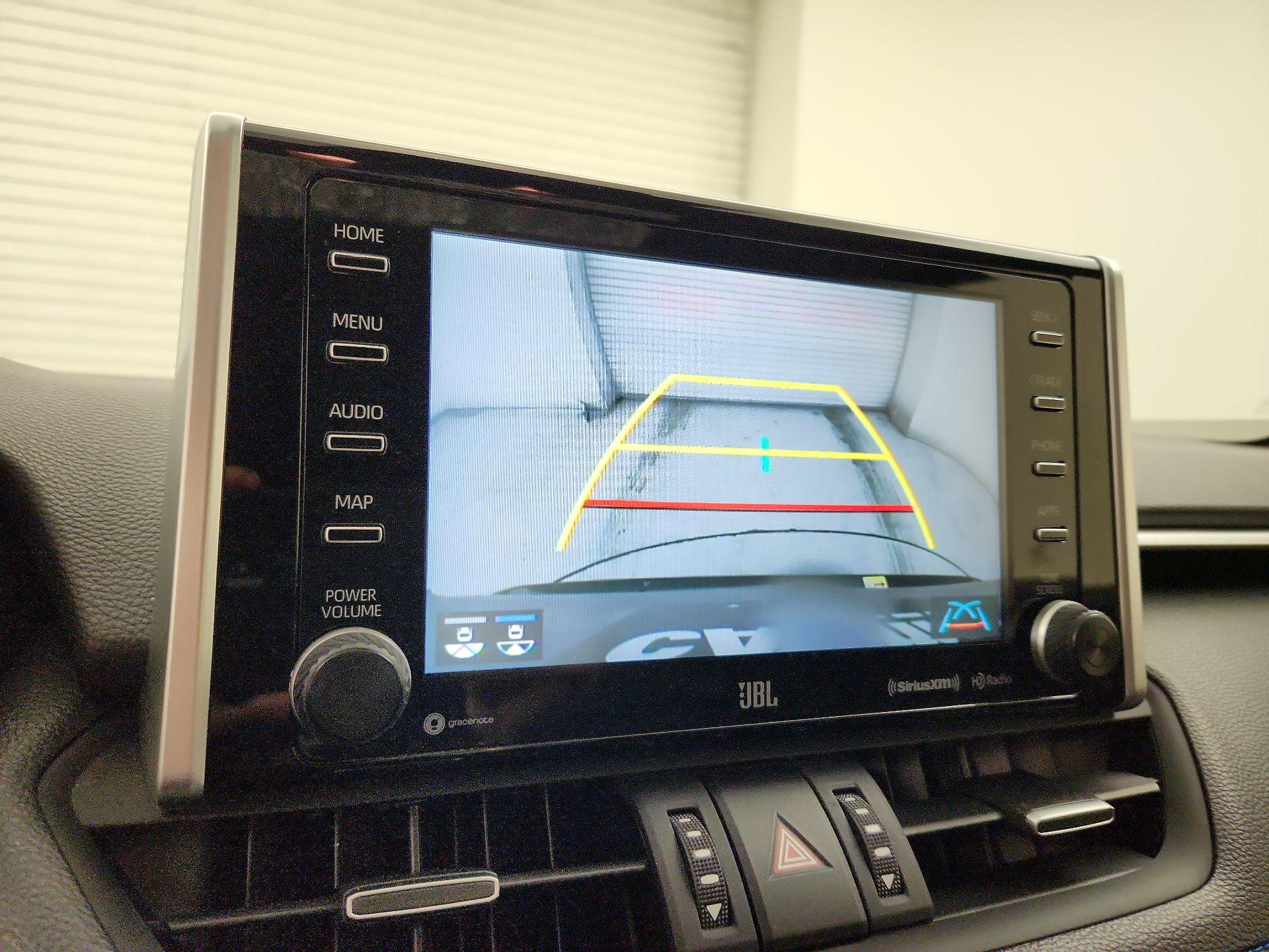 Thumbnail: 2020 Toyota RAV4 - 15