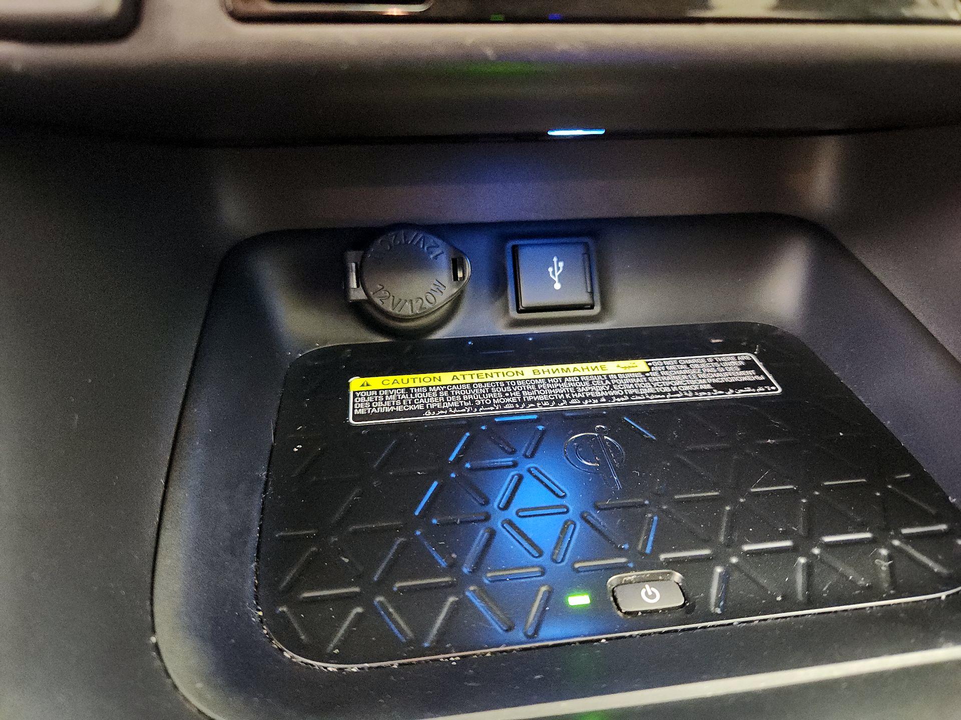 Thumbnail: 2020 Toyota RAV4 - 19