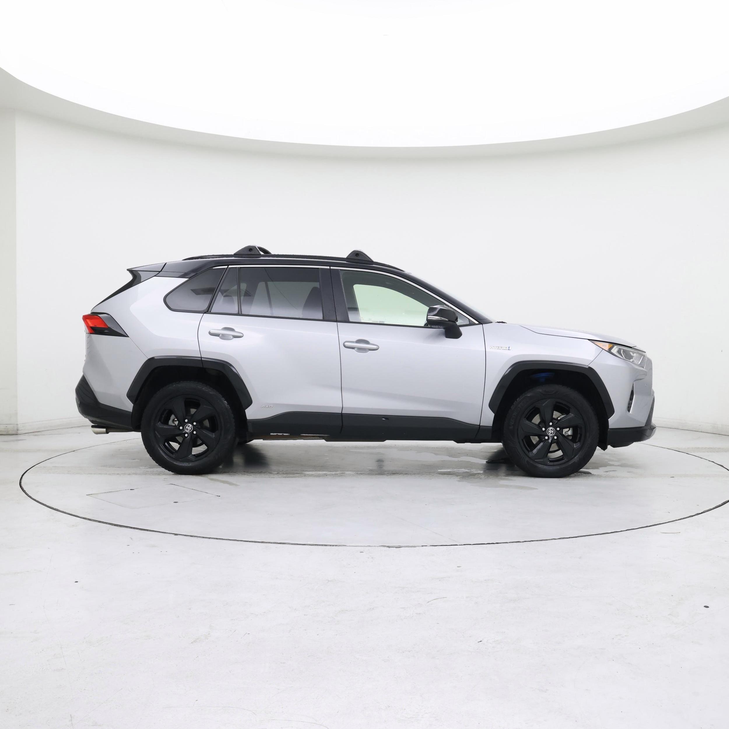 Thumbnail: 2020 Toyota RAV4 - 7