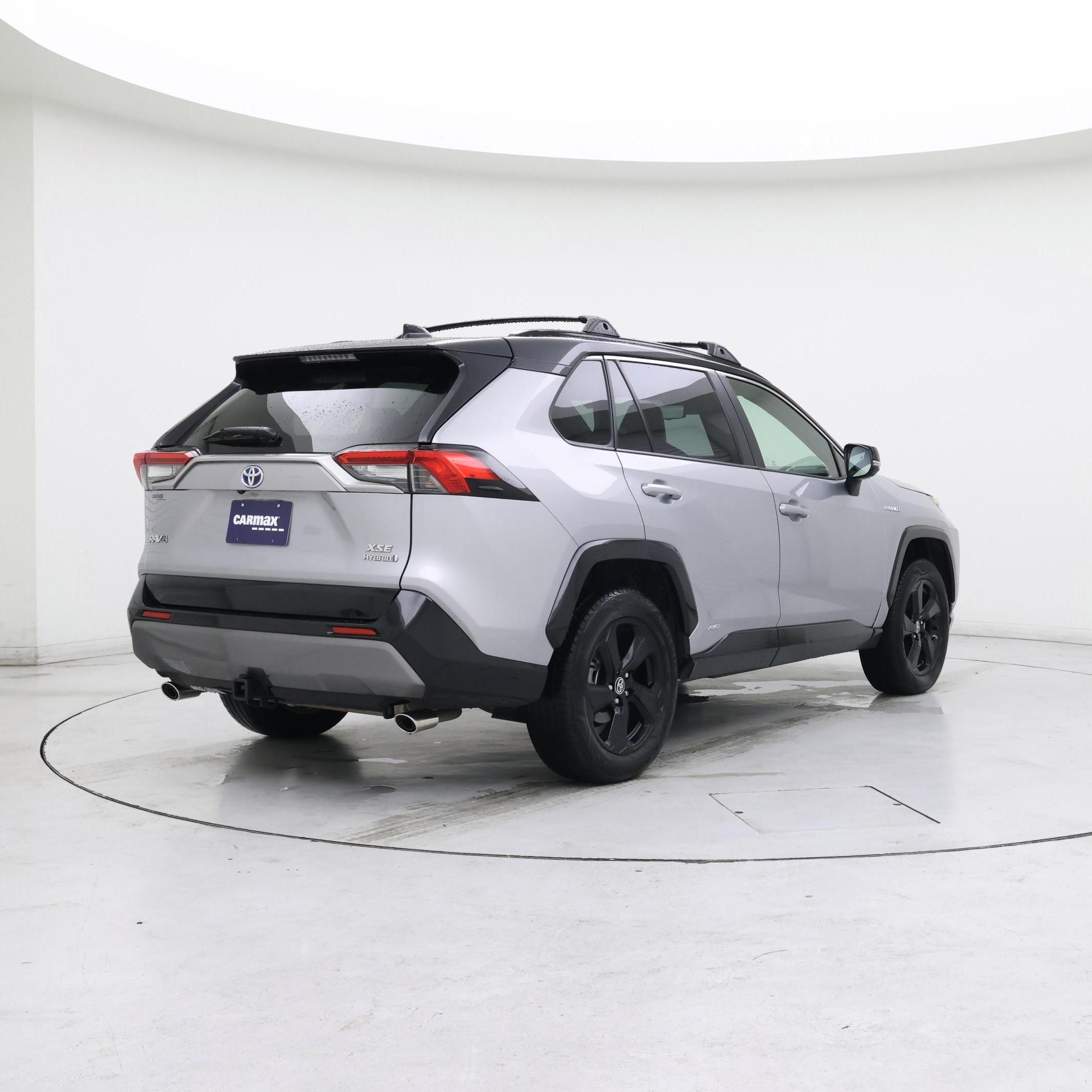Thumbnail: 2020 Toyota RAV4 - 8