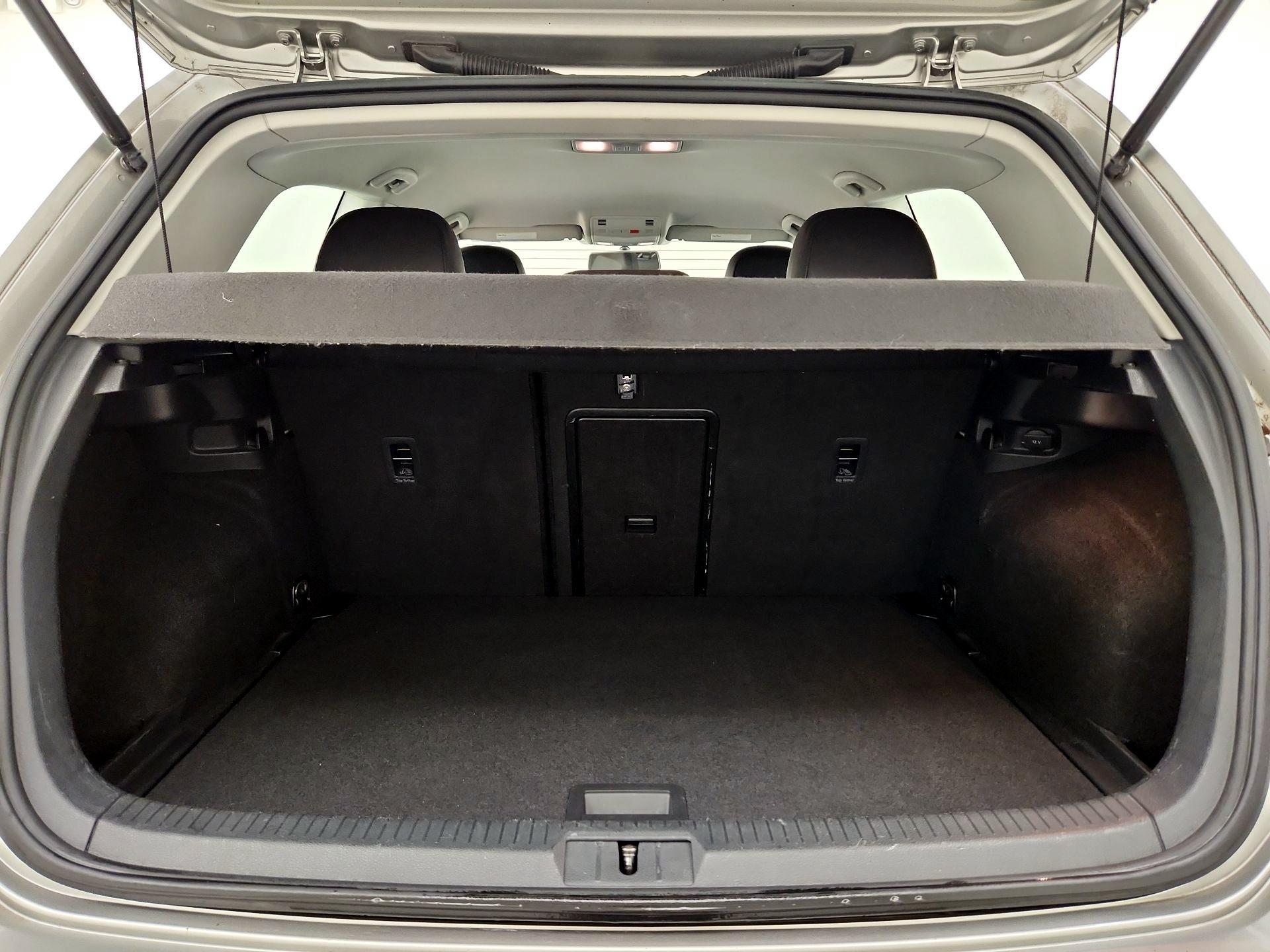 Thumbnail: 2015 Volkswagen Golf - 19