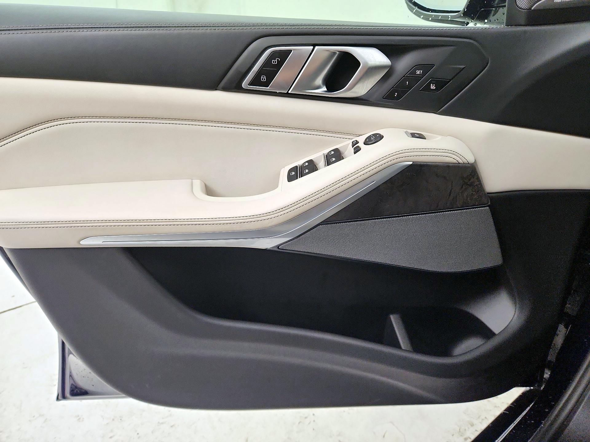 Thumbnail: 2021 BMW X5 - 12