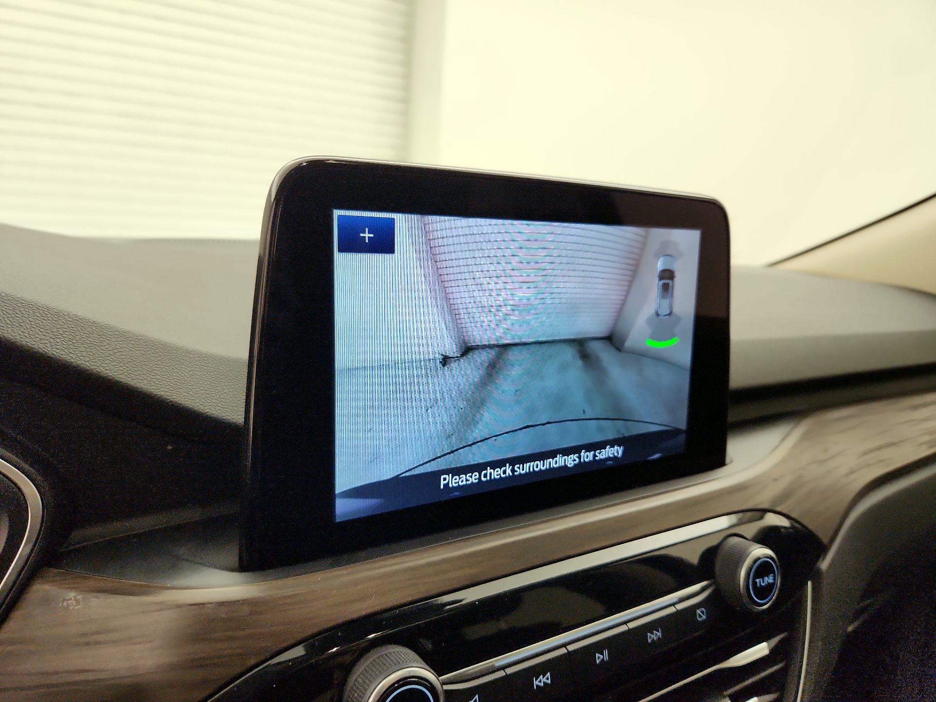 Thumbnail: 2020 Ford Escape - 15