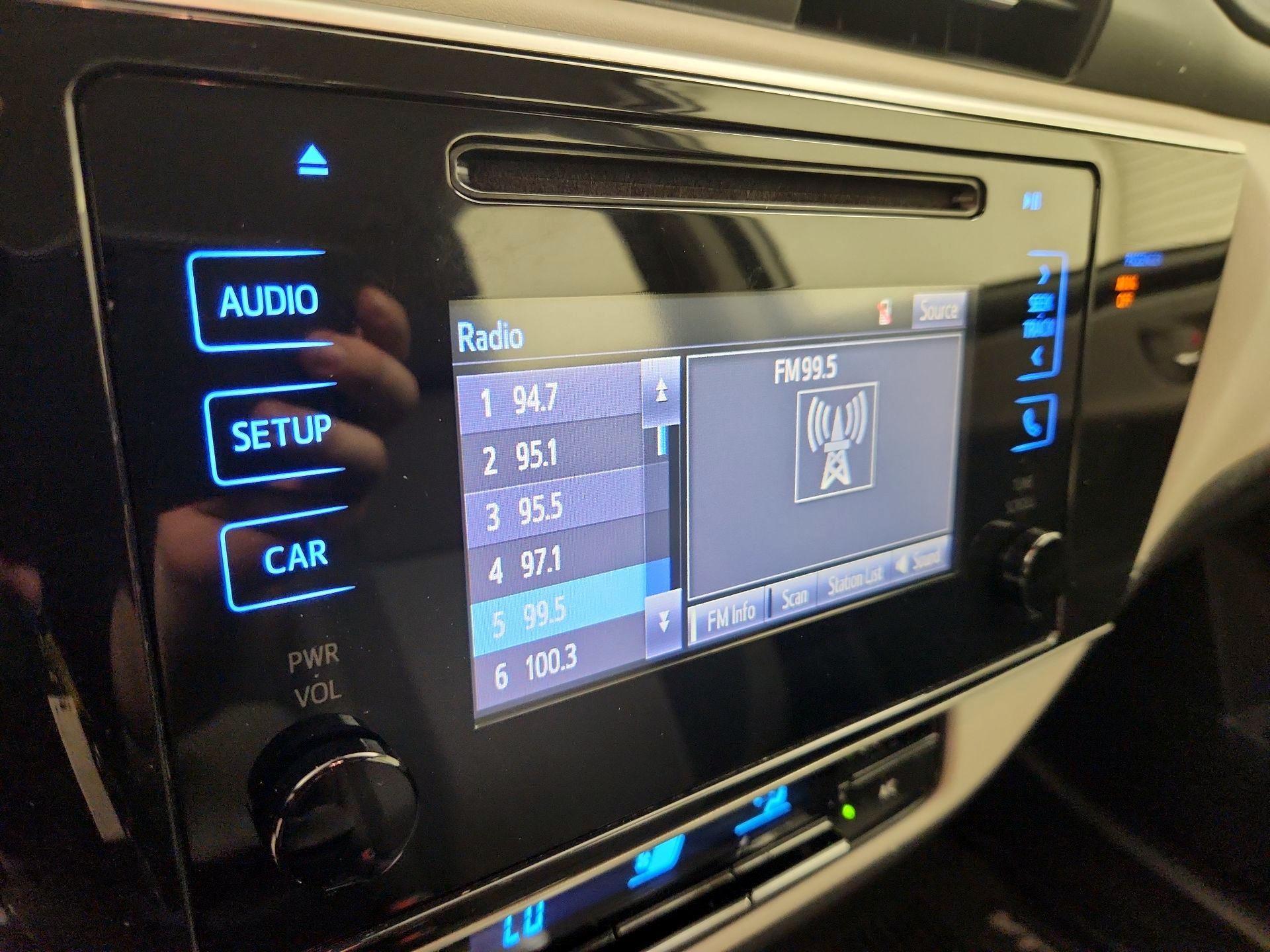 Thumbnail: 2018 Toyota Corolla - 15