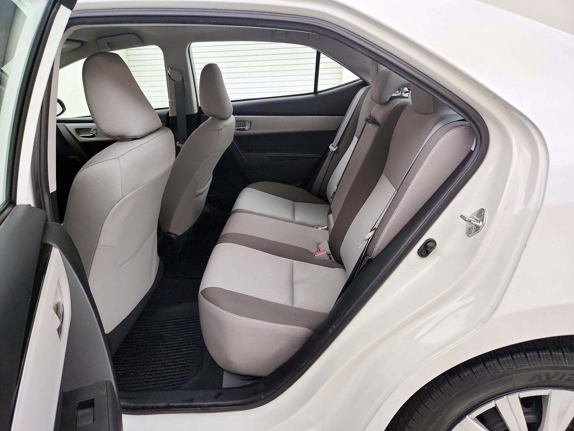 Thumbnail: 2018 Toyota Corolla - 19