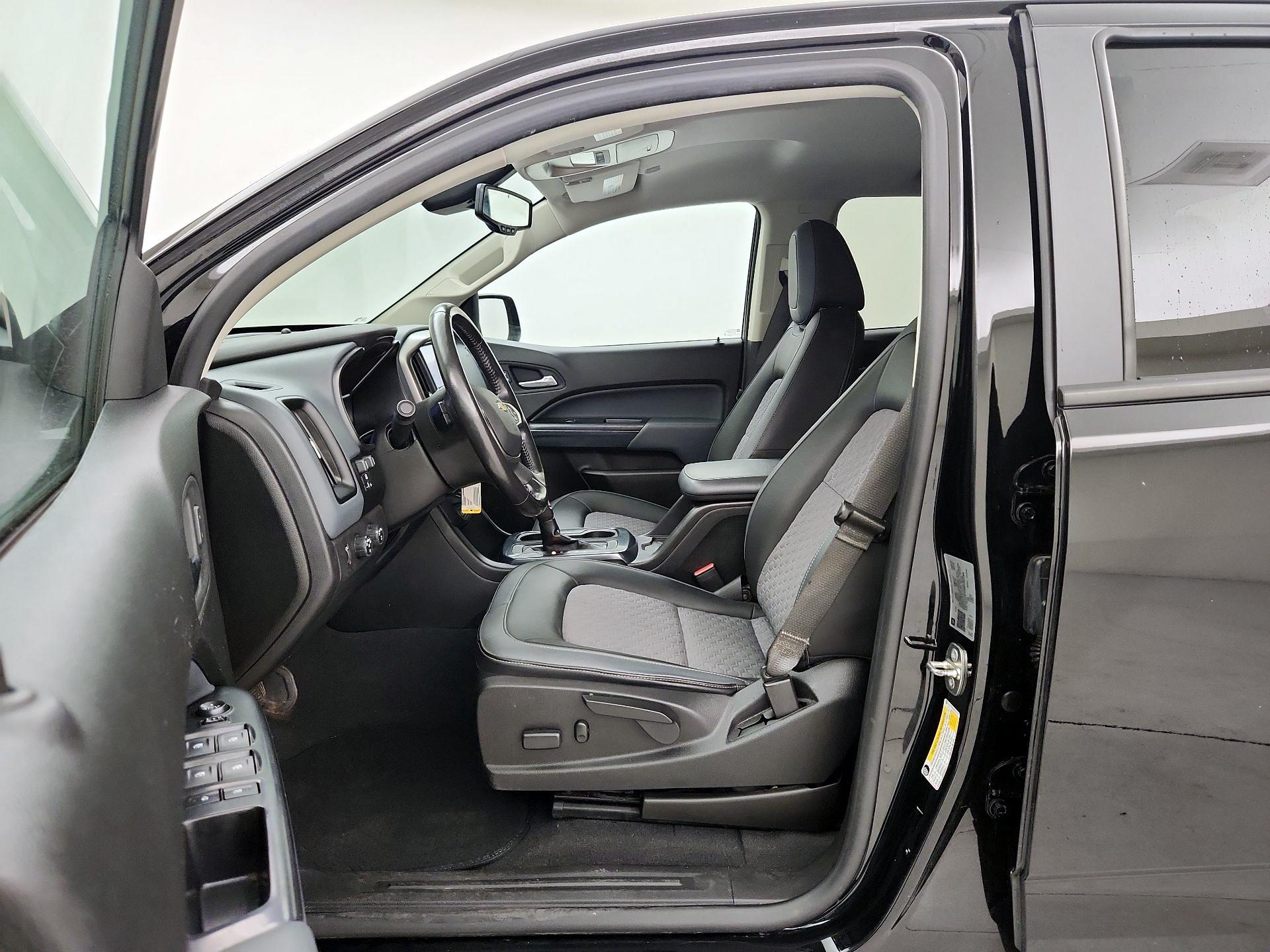 Thumbnail: 2021 Chevrolet Colorado - 11