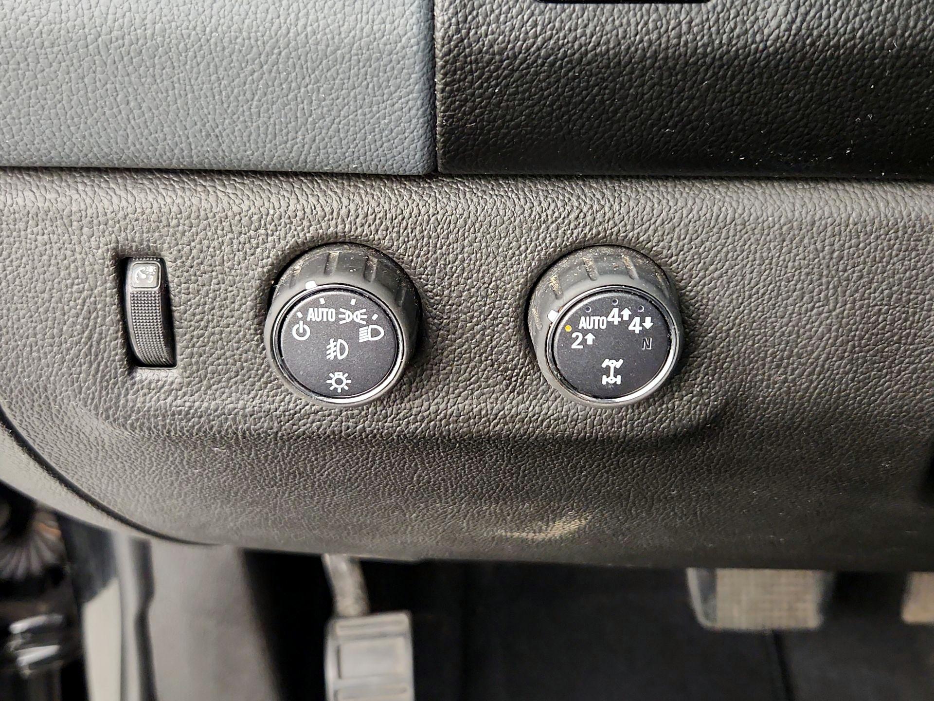 Thumbnail: 2021 Chevrolet Colorado - 13