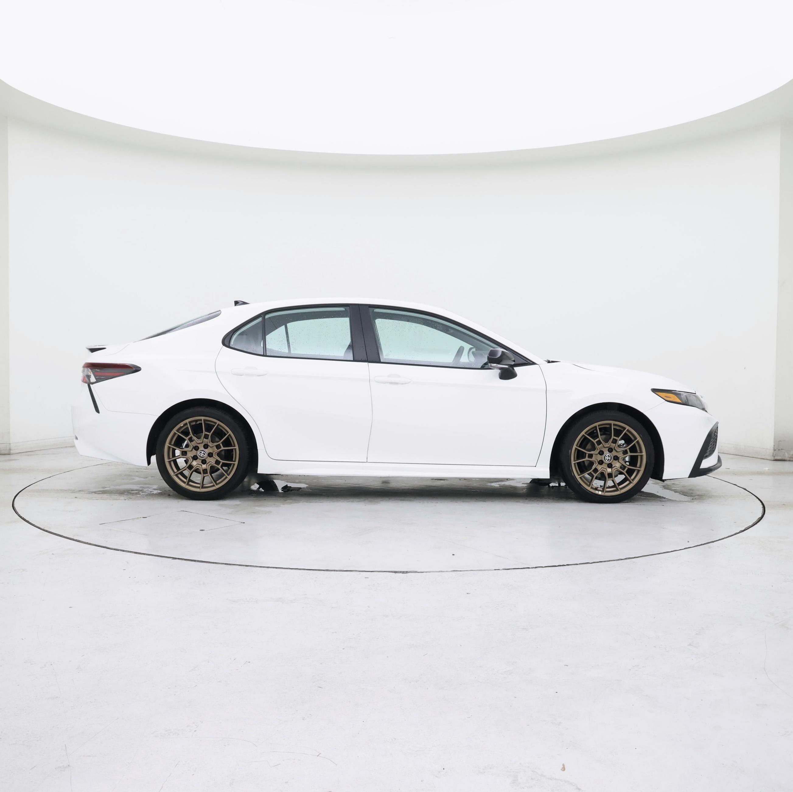 Thumbnail: 2024 Toyota Camry - 7