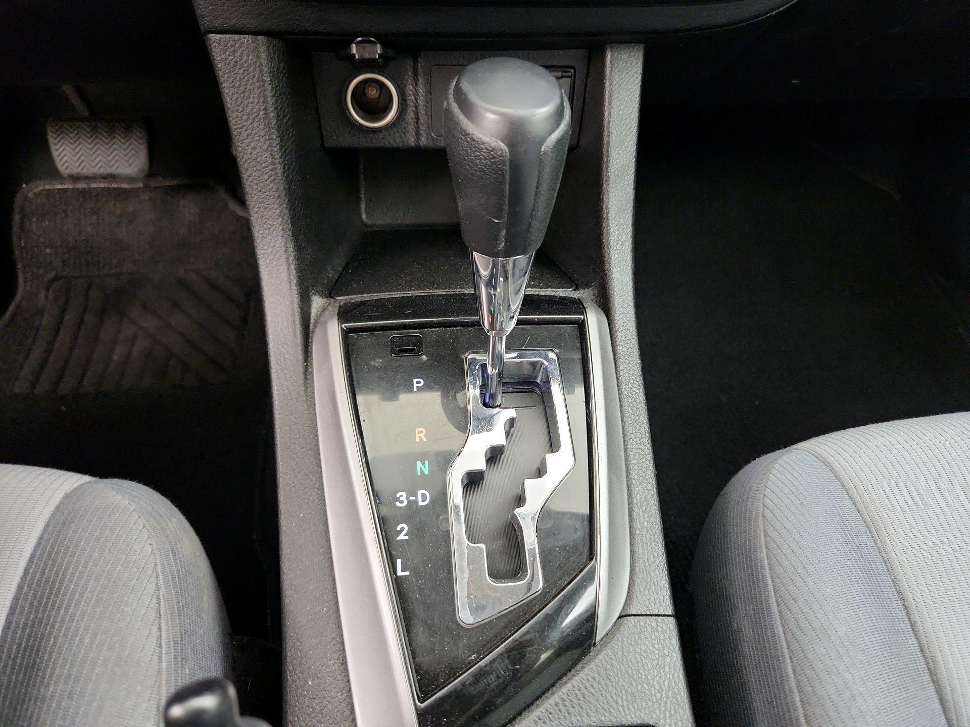 Thumbnail: 2014 Toyota Corolla - 16