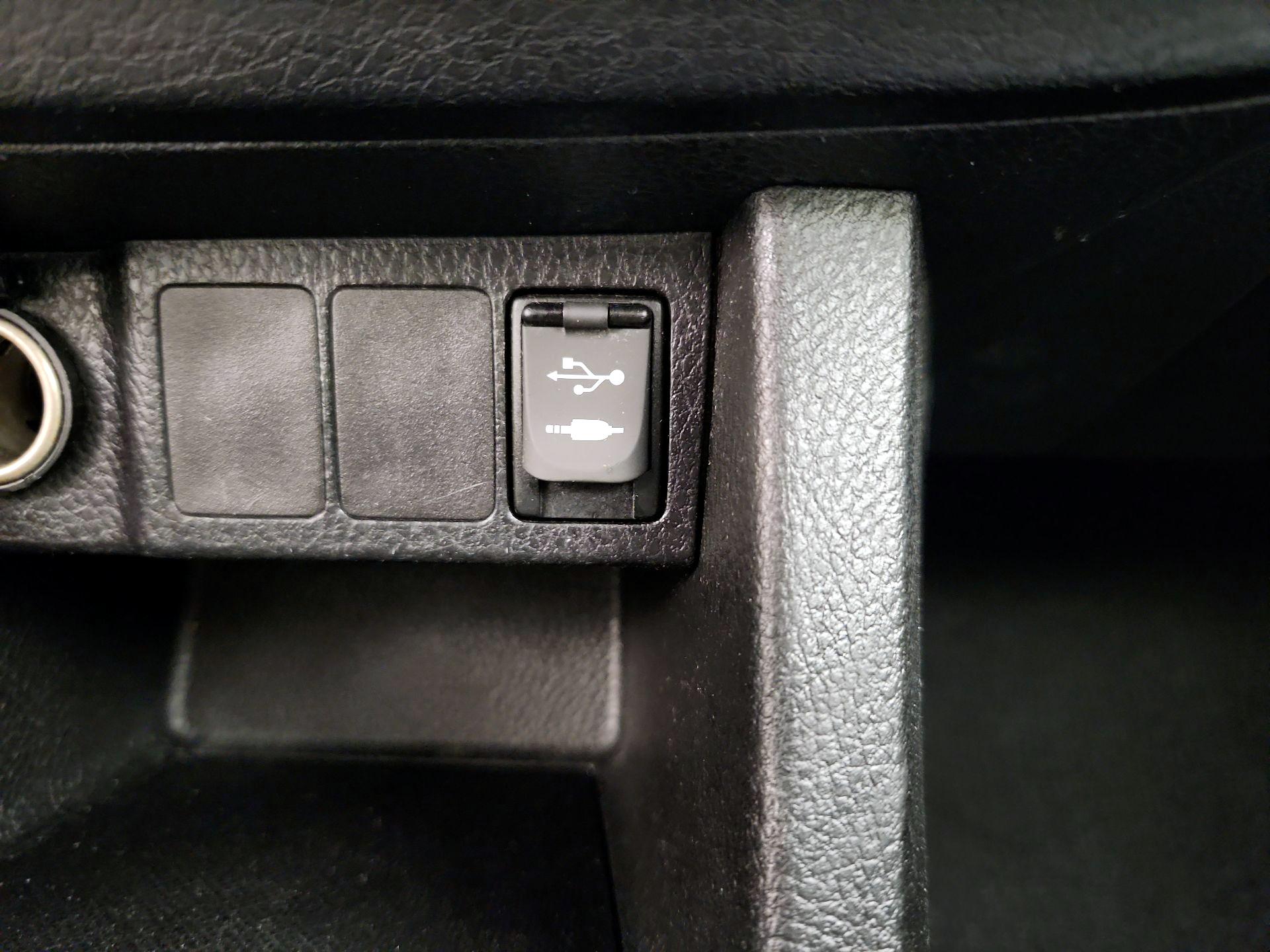 Thumbnail: 2014 Toyota Corolla - 17