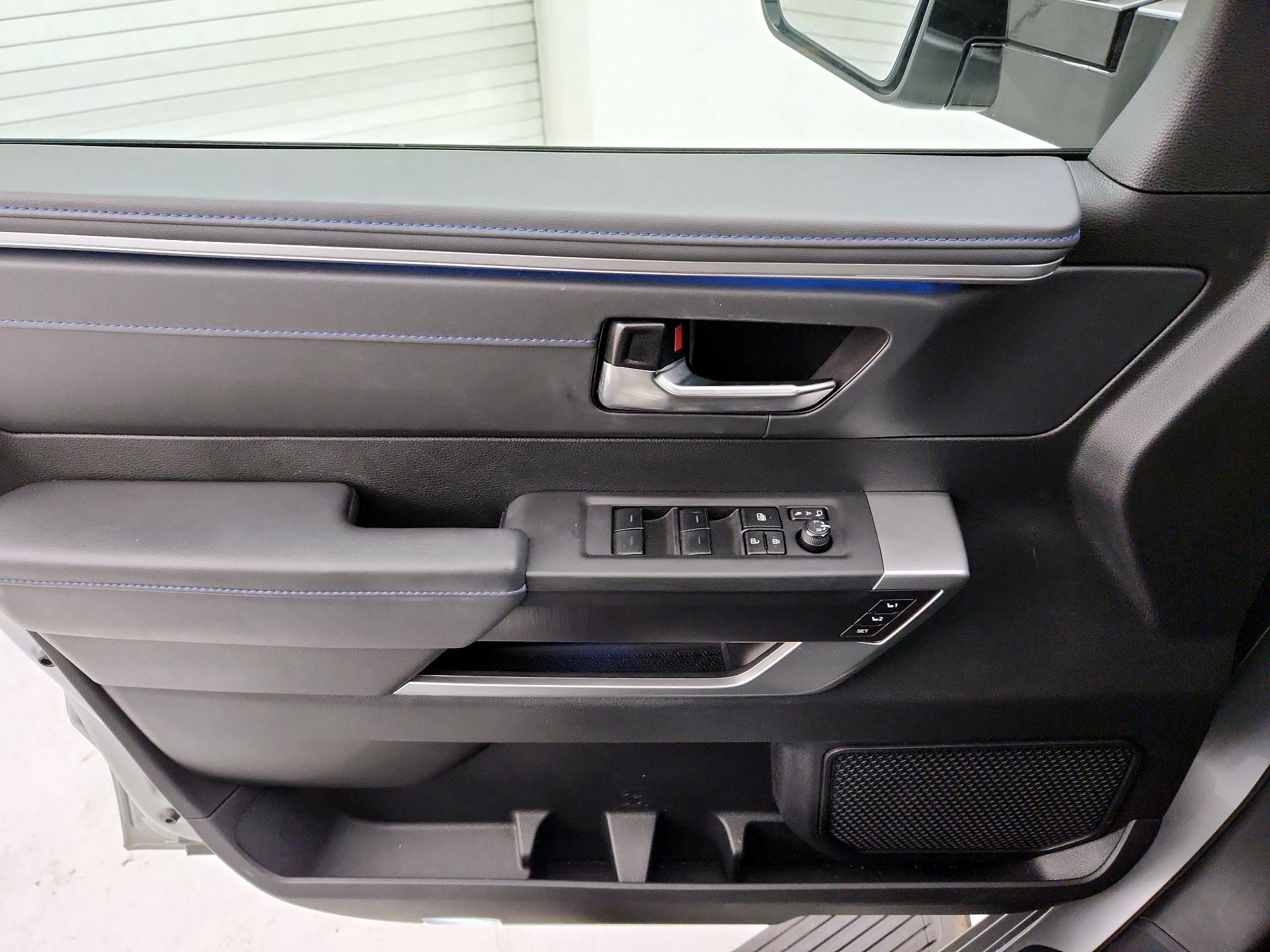 Thumbnail: 2023 Toyota Sequoia - 12