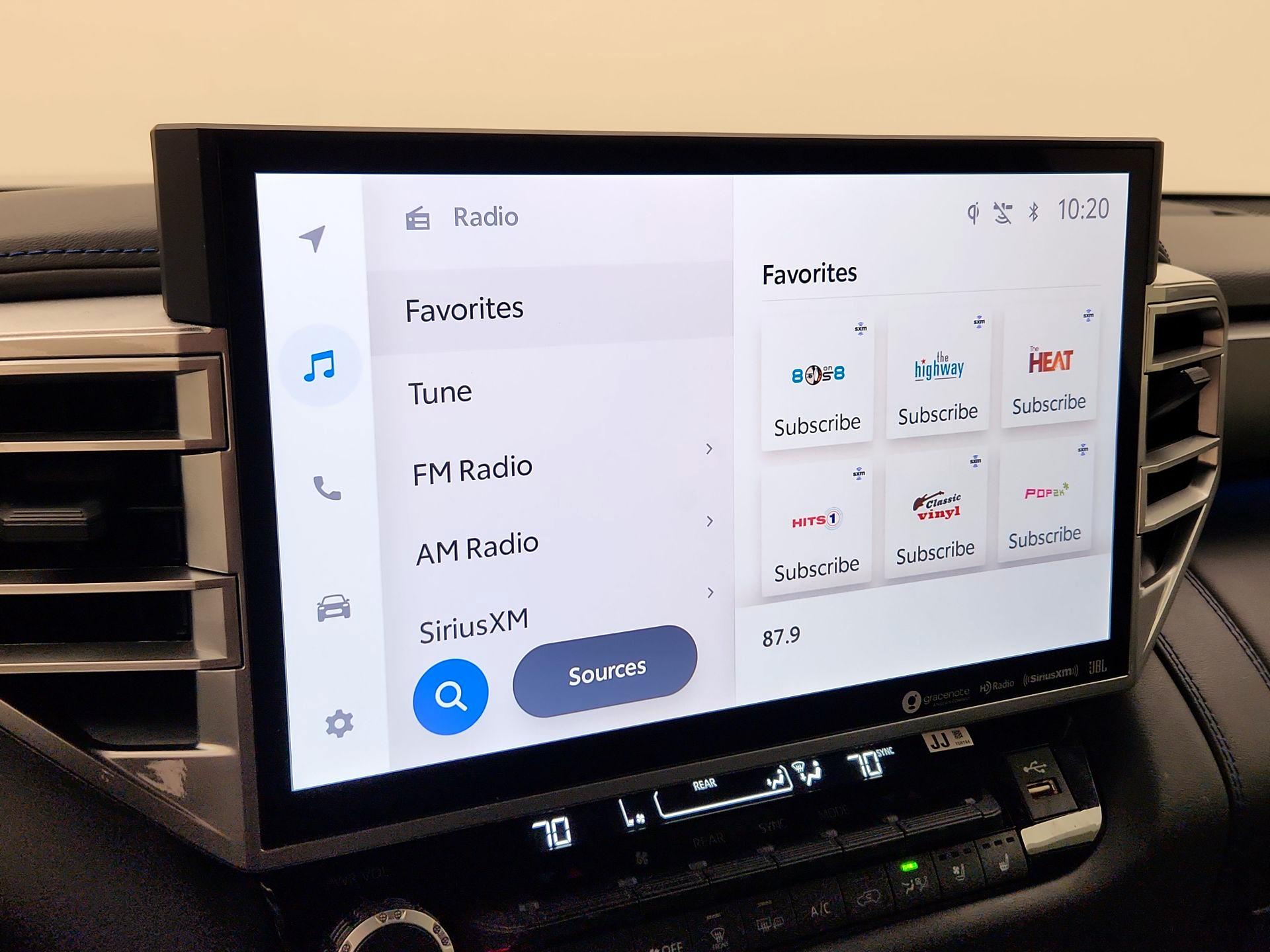 Thumbnail: 2023 Toyota Sequoia - 15