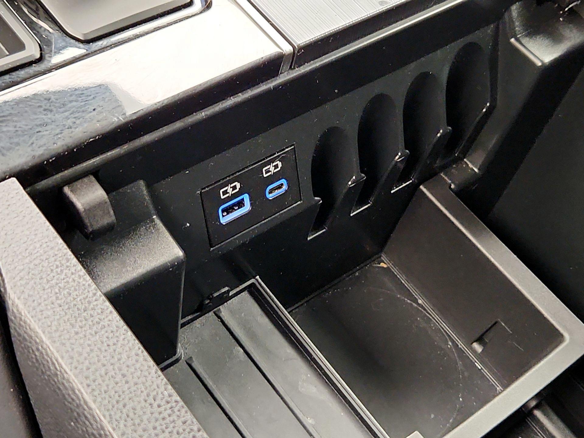 Thumbnail: 2023 Toyota Sequoia - 18