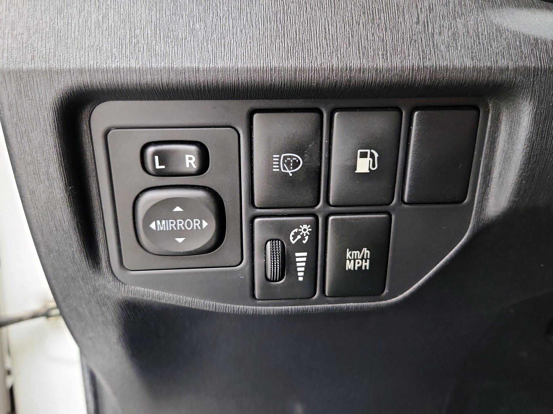 Thumbnail: 2015 Toyota Prius - 13