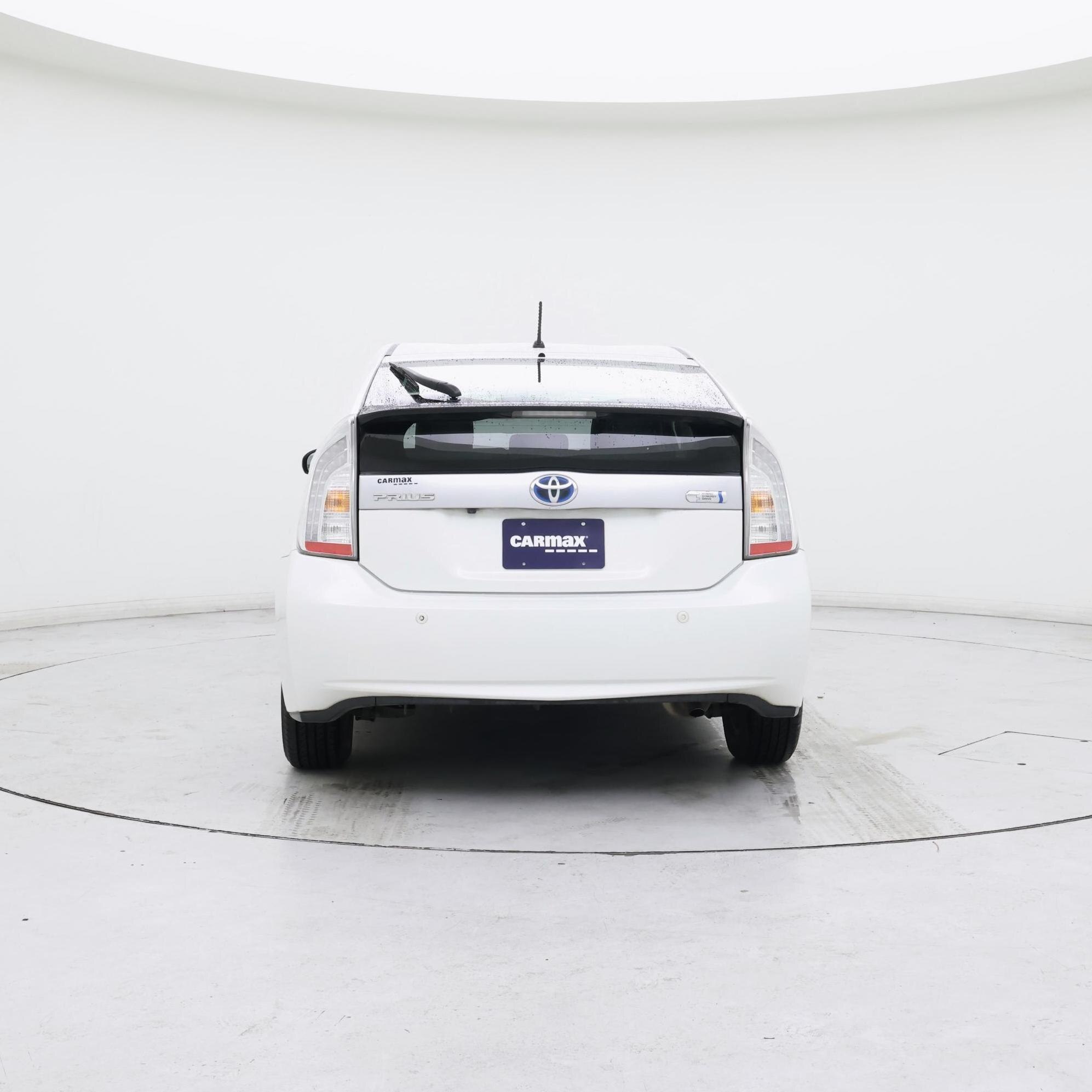 Thumbnail: 2015 Toyota Prius - 6