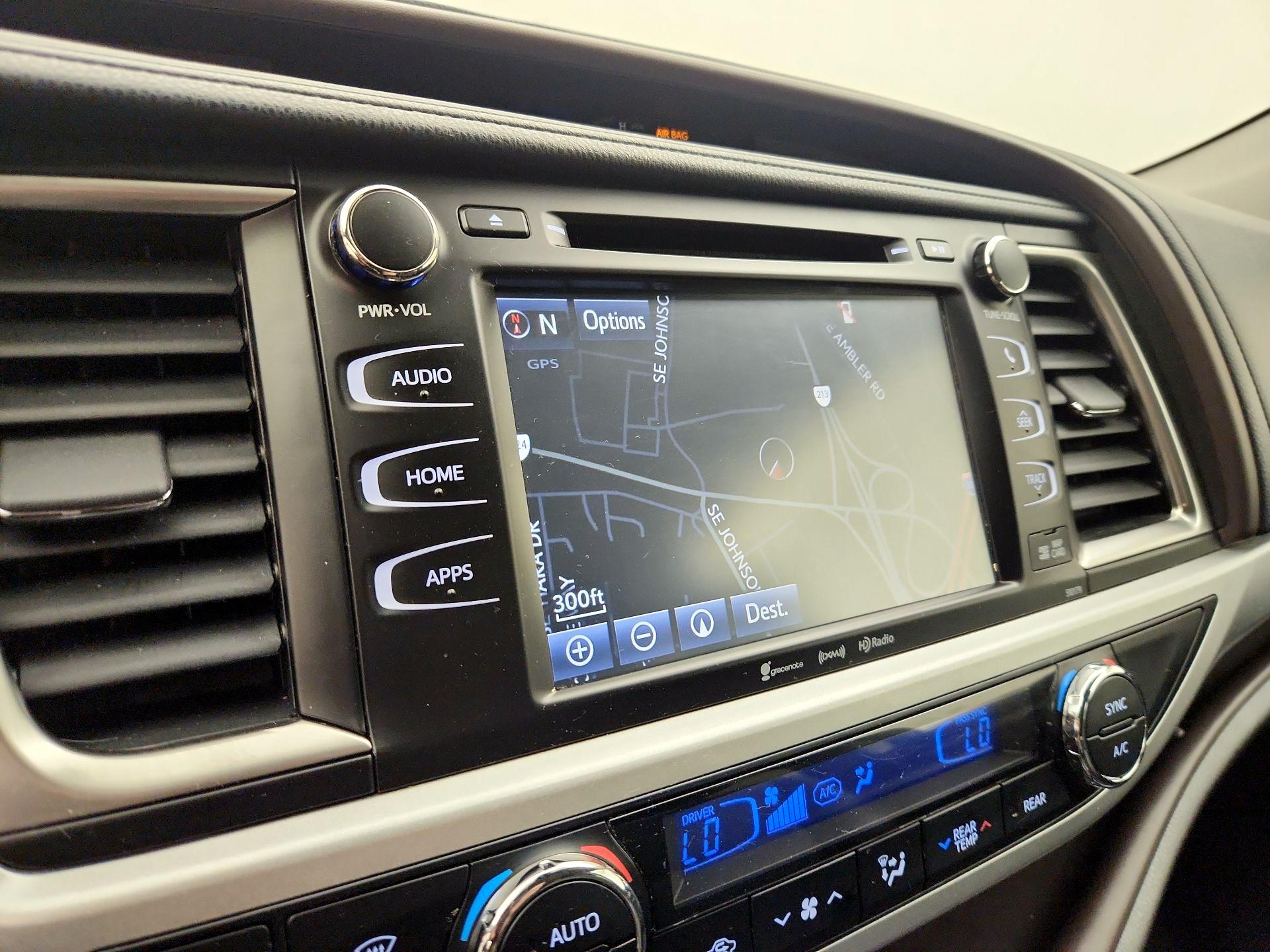 Thumbnail: 2017 Toyota Highlander - 14