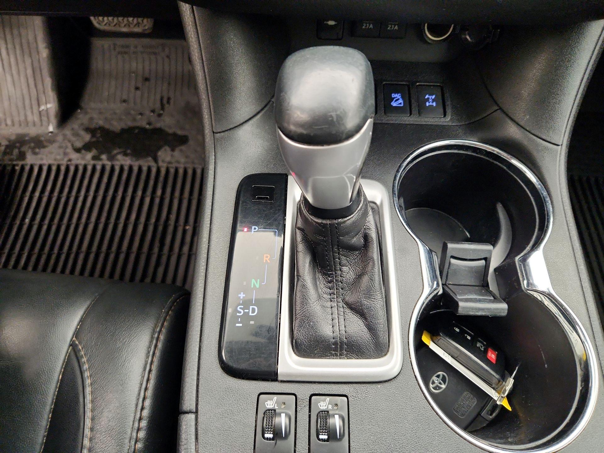 Thumbnail: 2017 Toyota Highlander - 18