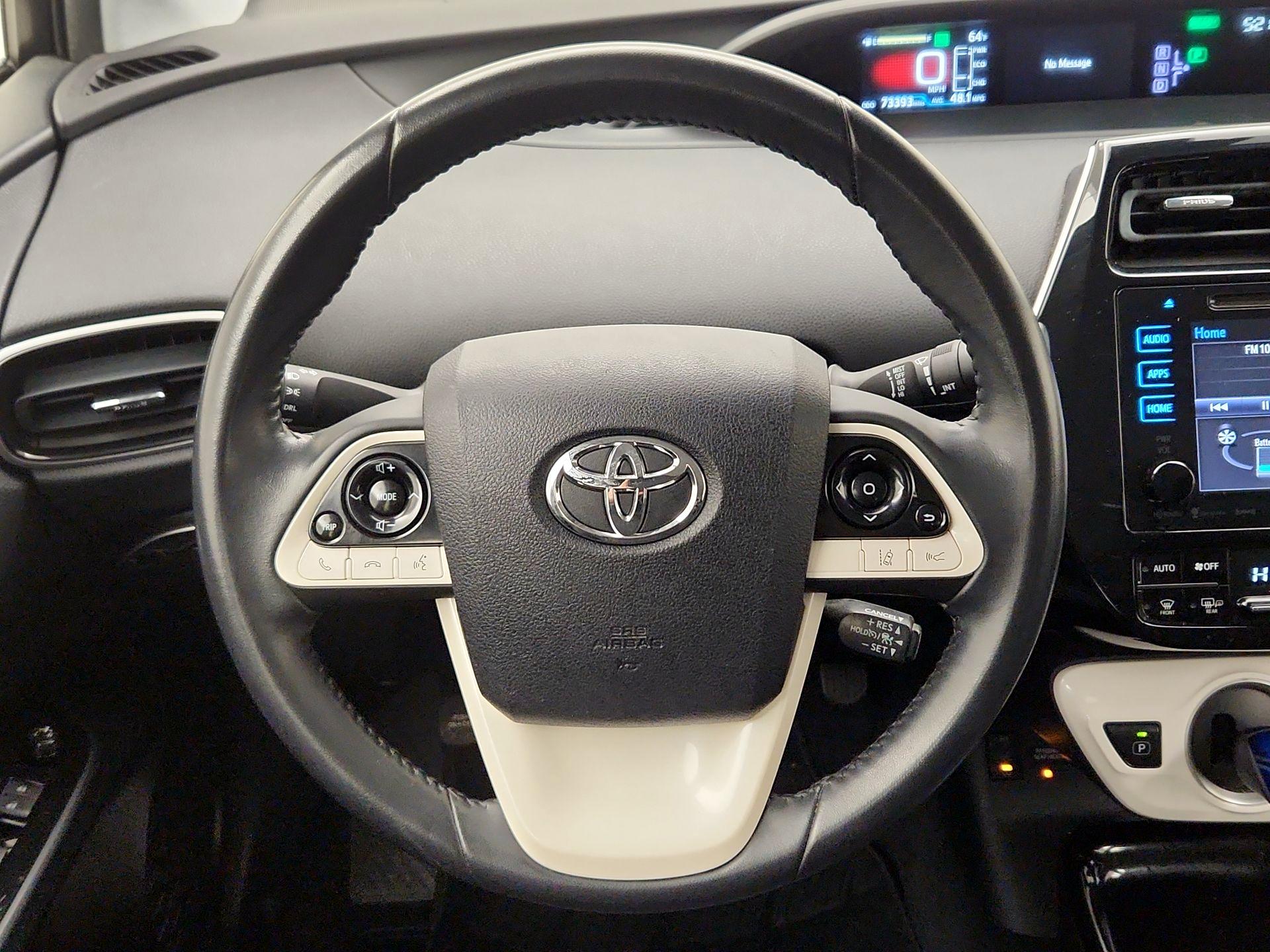 Thumbnail: 2017 Toyota Prius Prime - 10