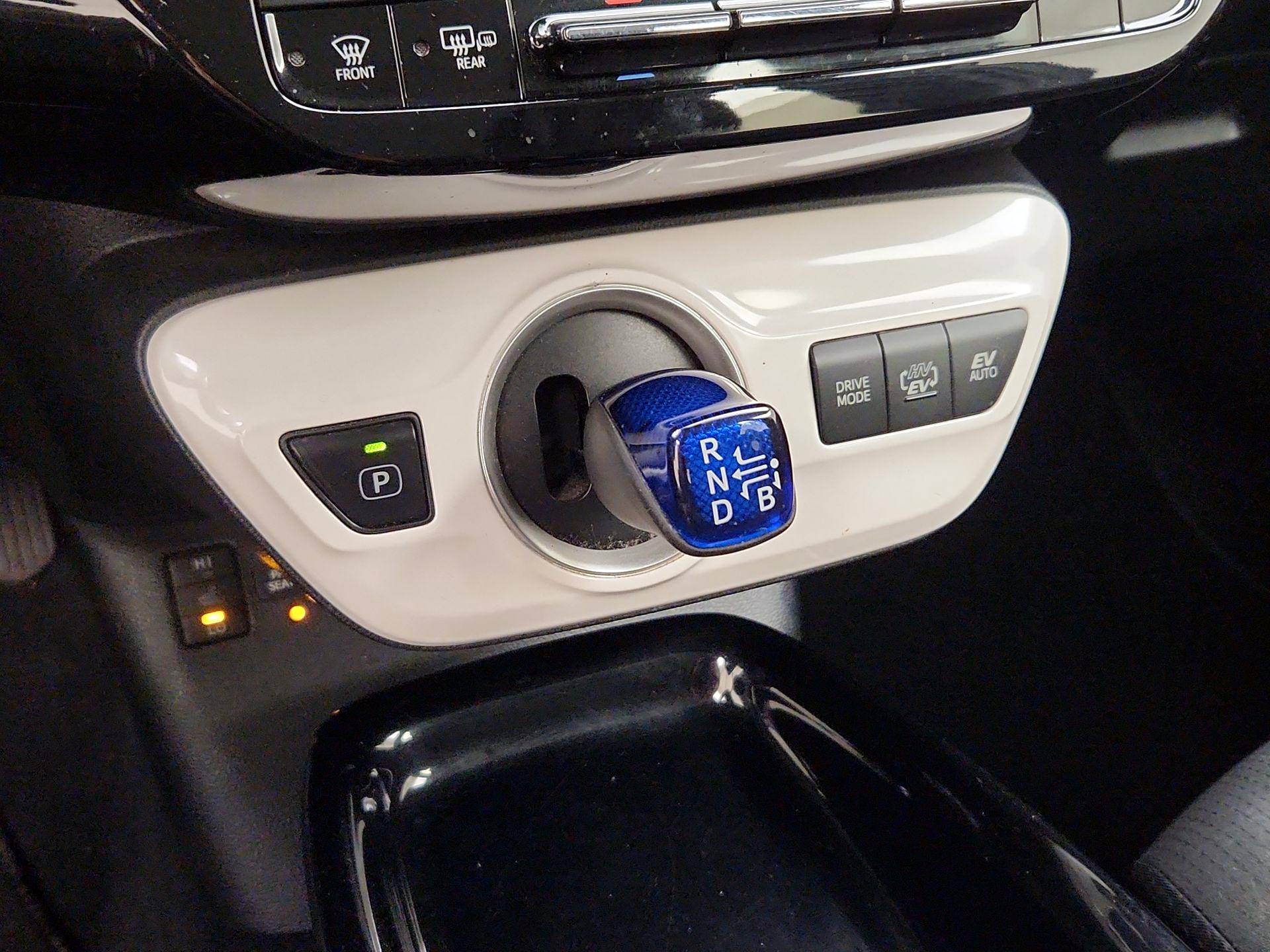 Thumbnail: 2017 Toyota Prius Prime - 17