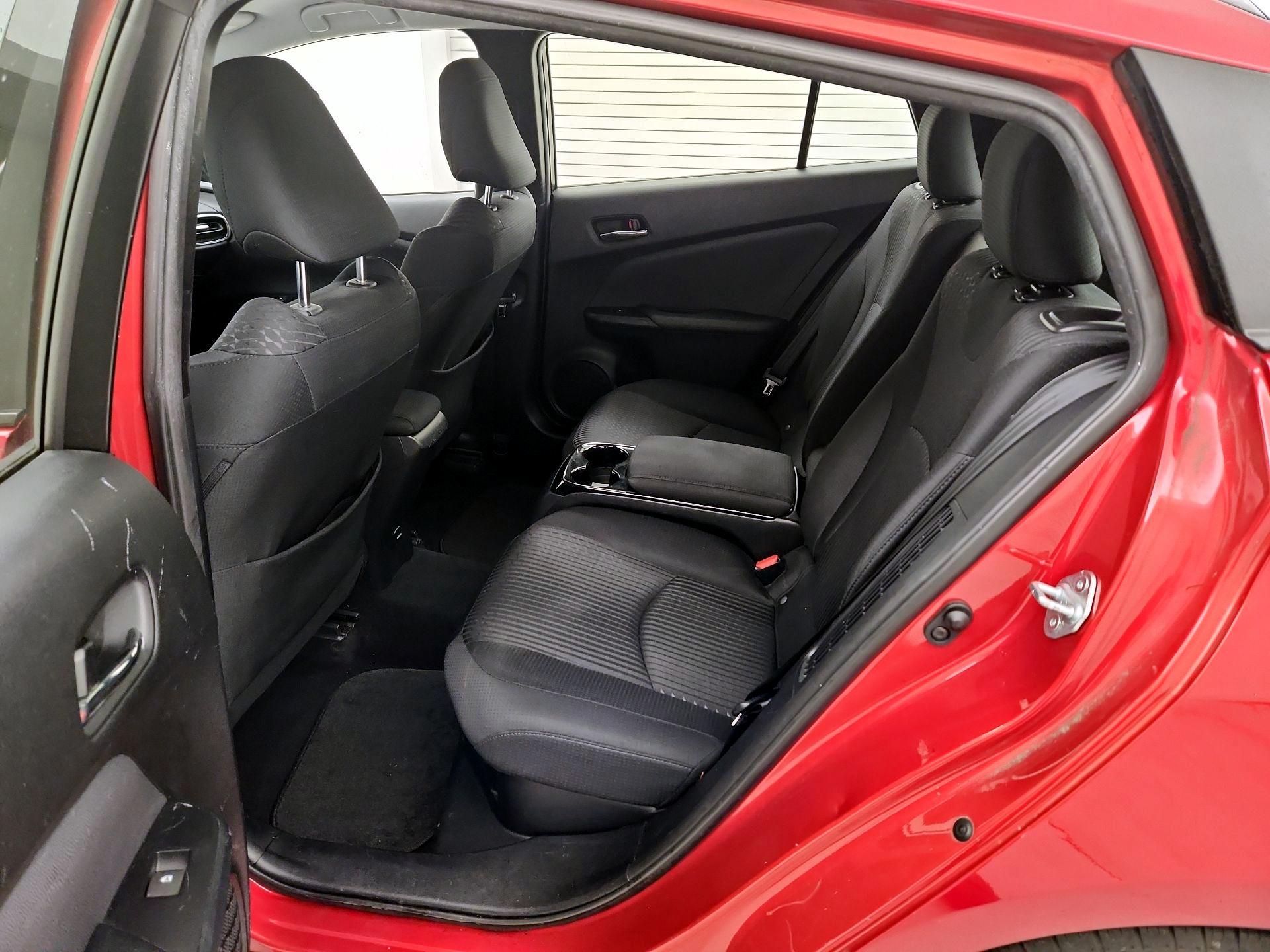 Thumbnail: 2017 Toyota Prius Prime - 18