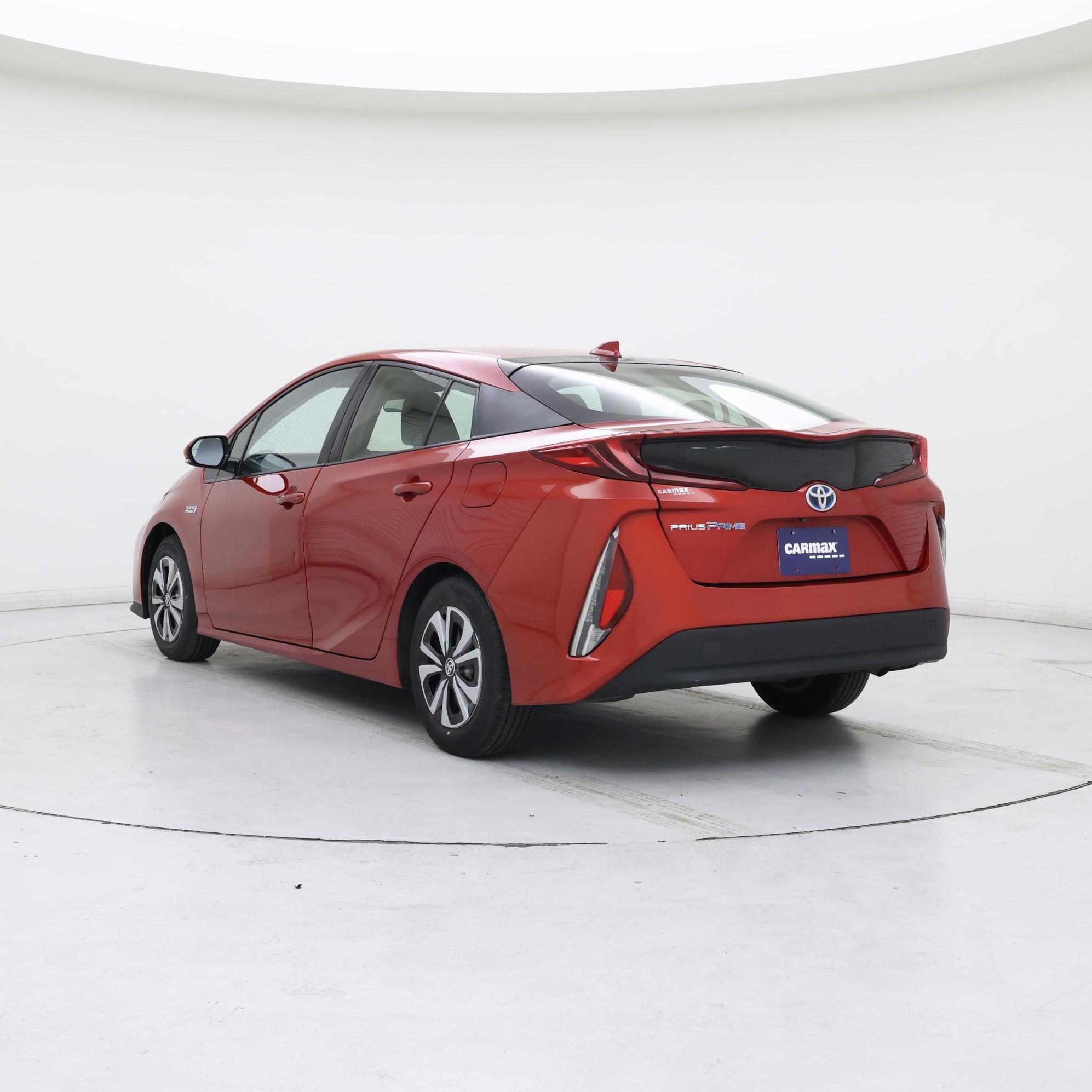 Thumbnail: 2017 Toyota Prius Prime - 2