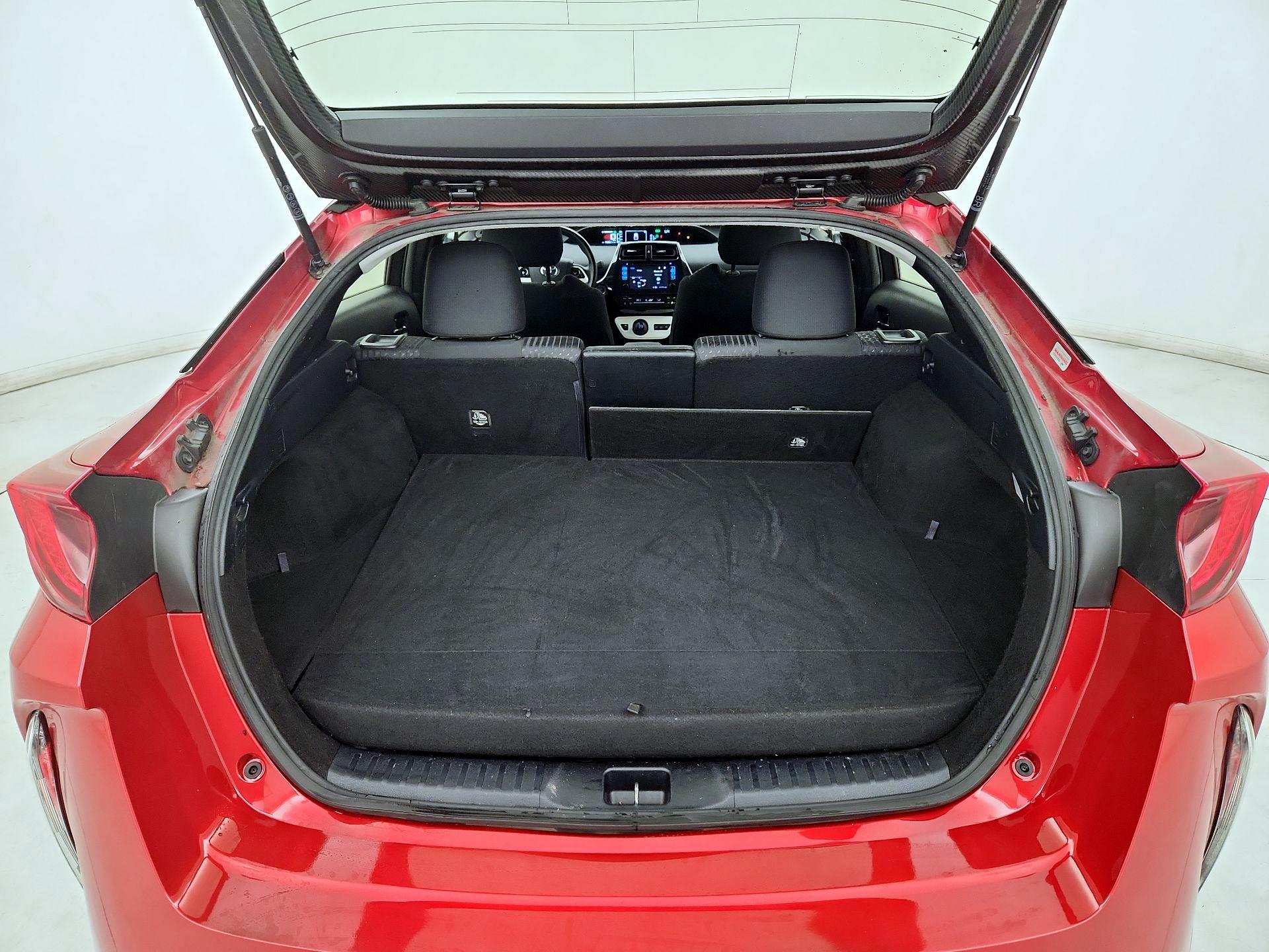 Thumbnail: 2017 Toyota Prius Prime - 19