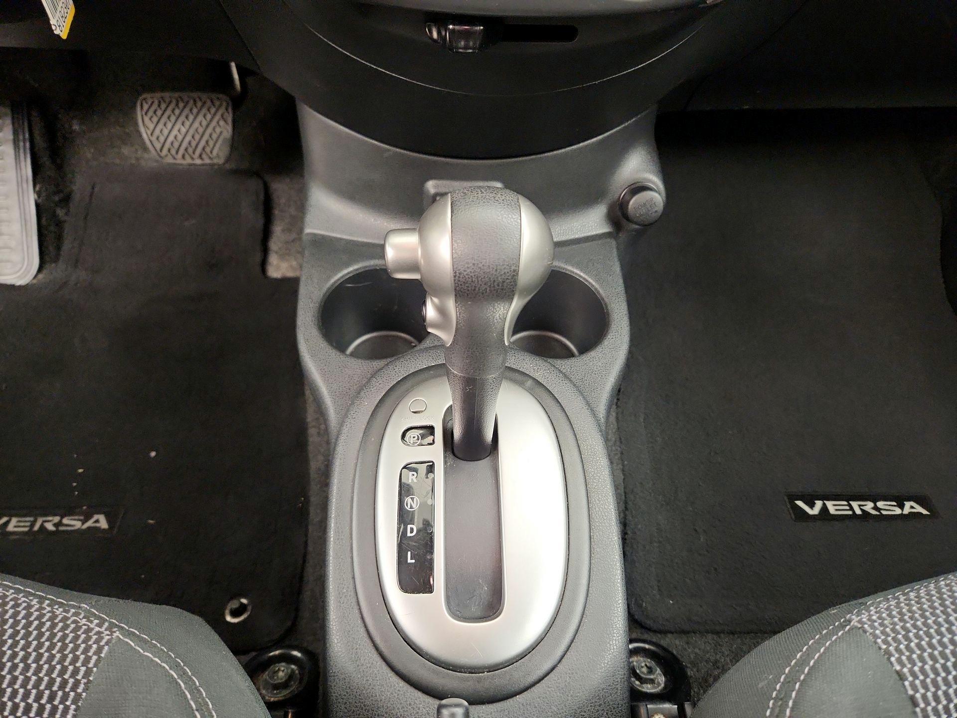 Thumbnail: 2018 Nissan Versa - 16