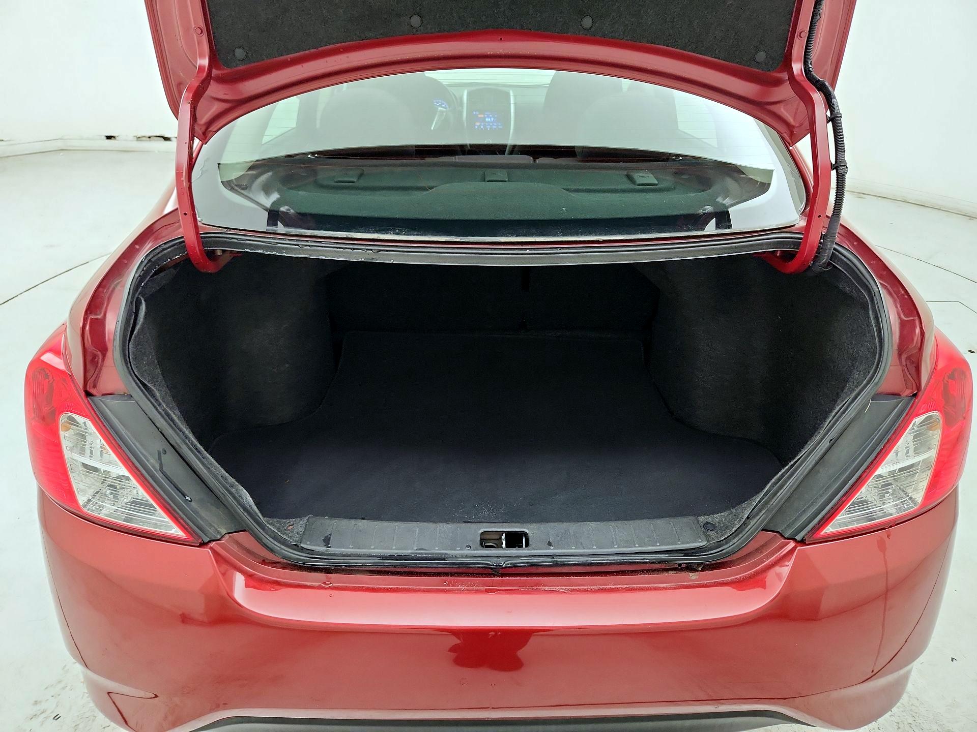 Thumbnail: 2018 Nissan Versa - 19