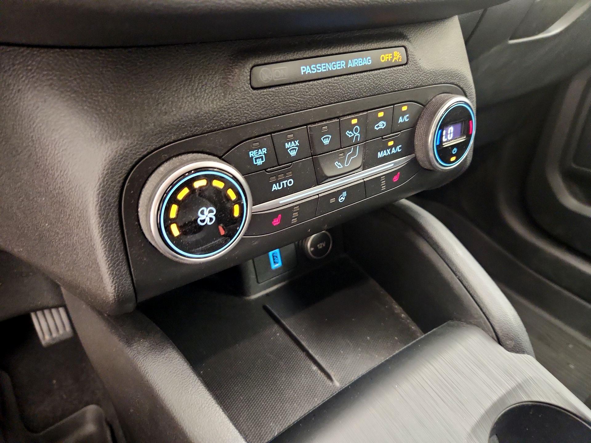 Thumbnail: 2020 Ford Escape - 17