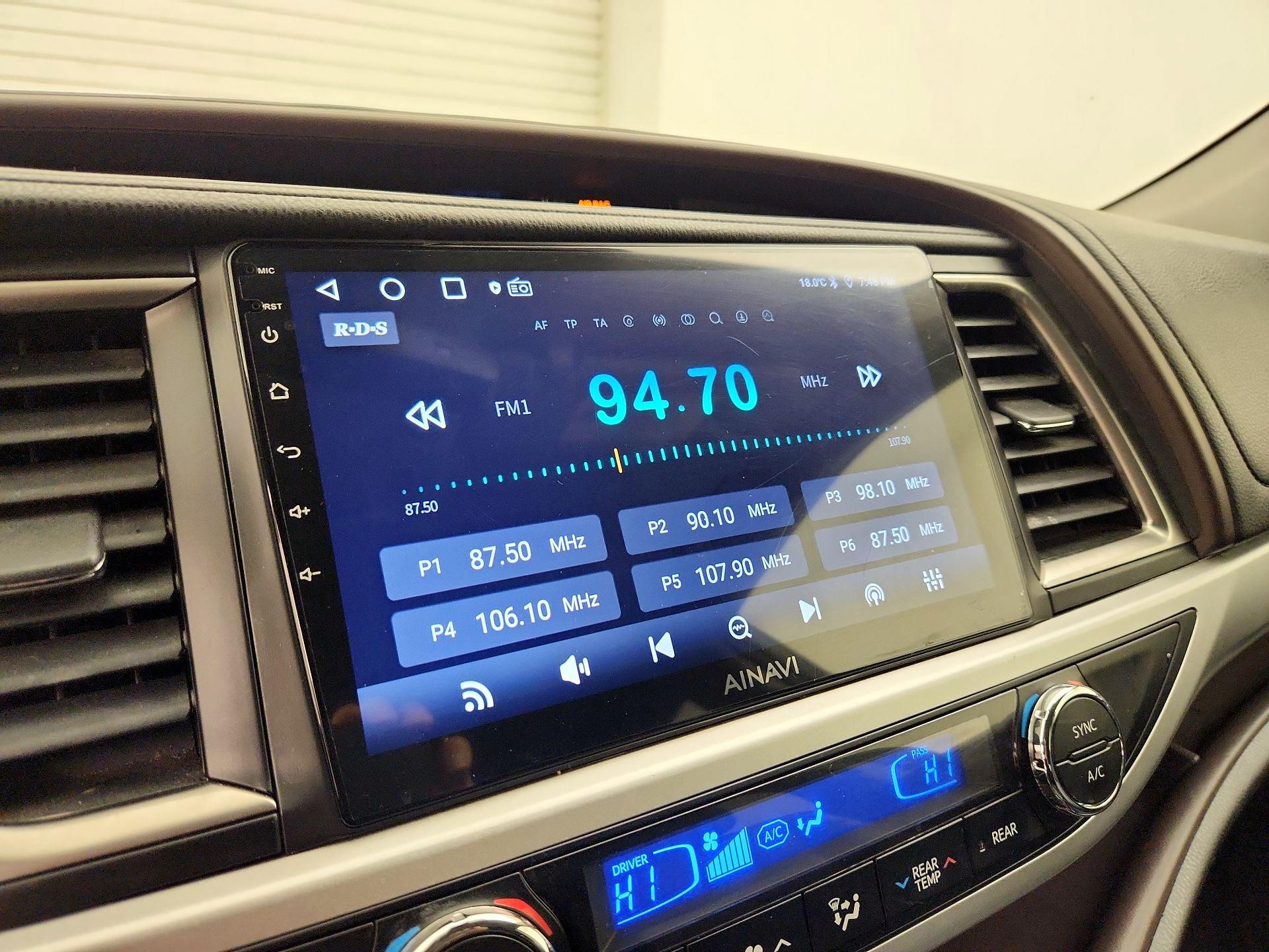 Thumbnail: 2019 Toyota Highlander - 15