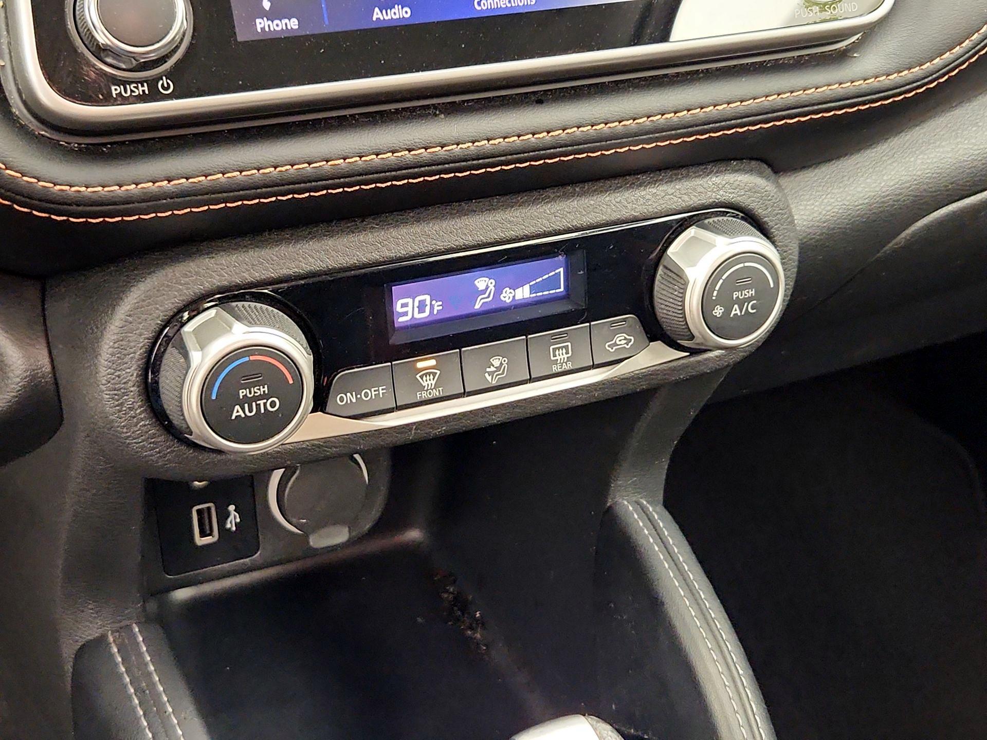 Thumbnail: 2018 Nissan Kicks - 16