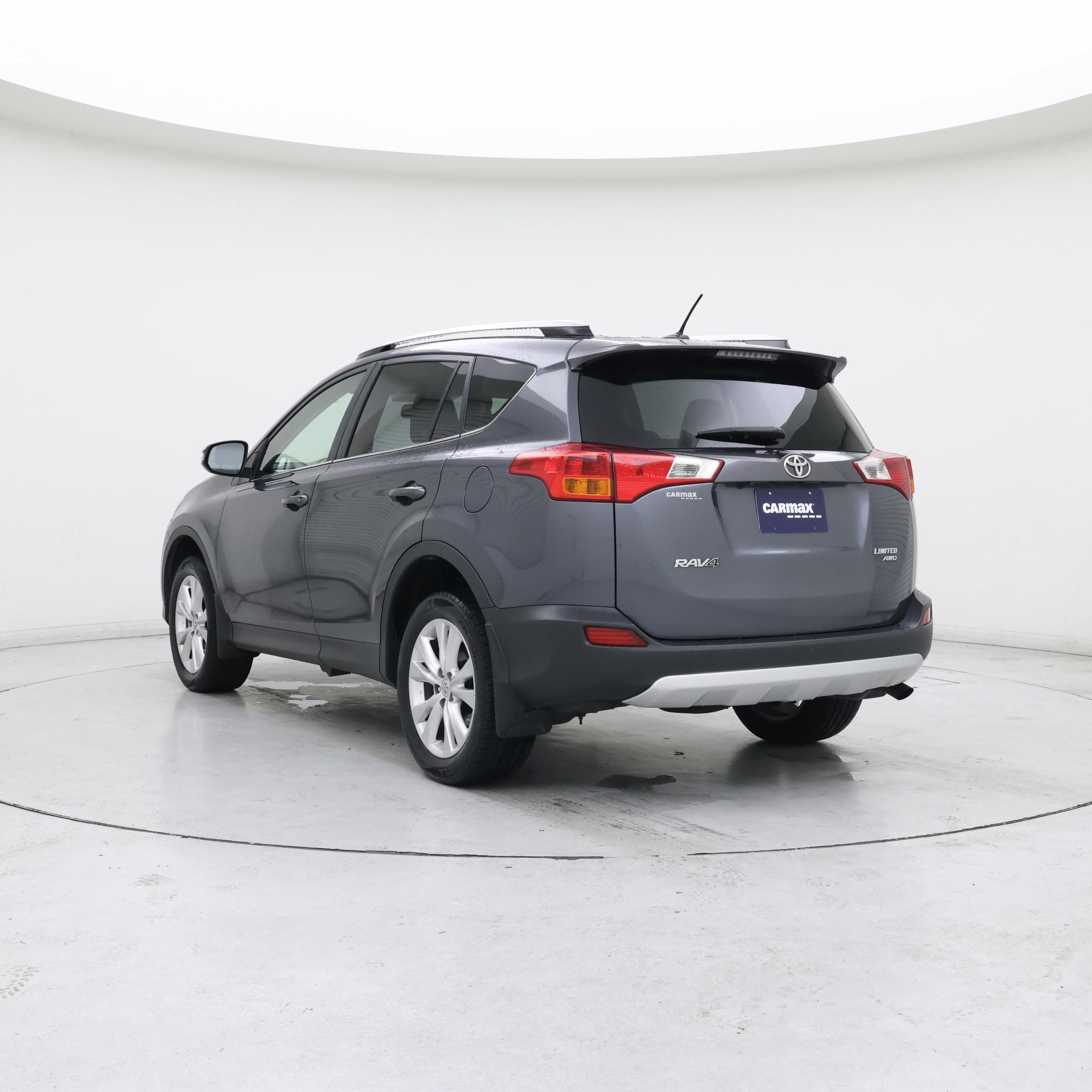 Thumbnail: 2015 Toyota RAV4 - 2