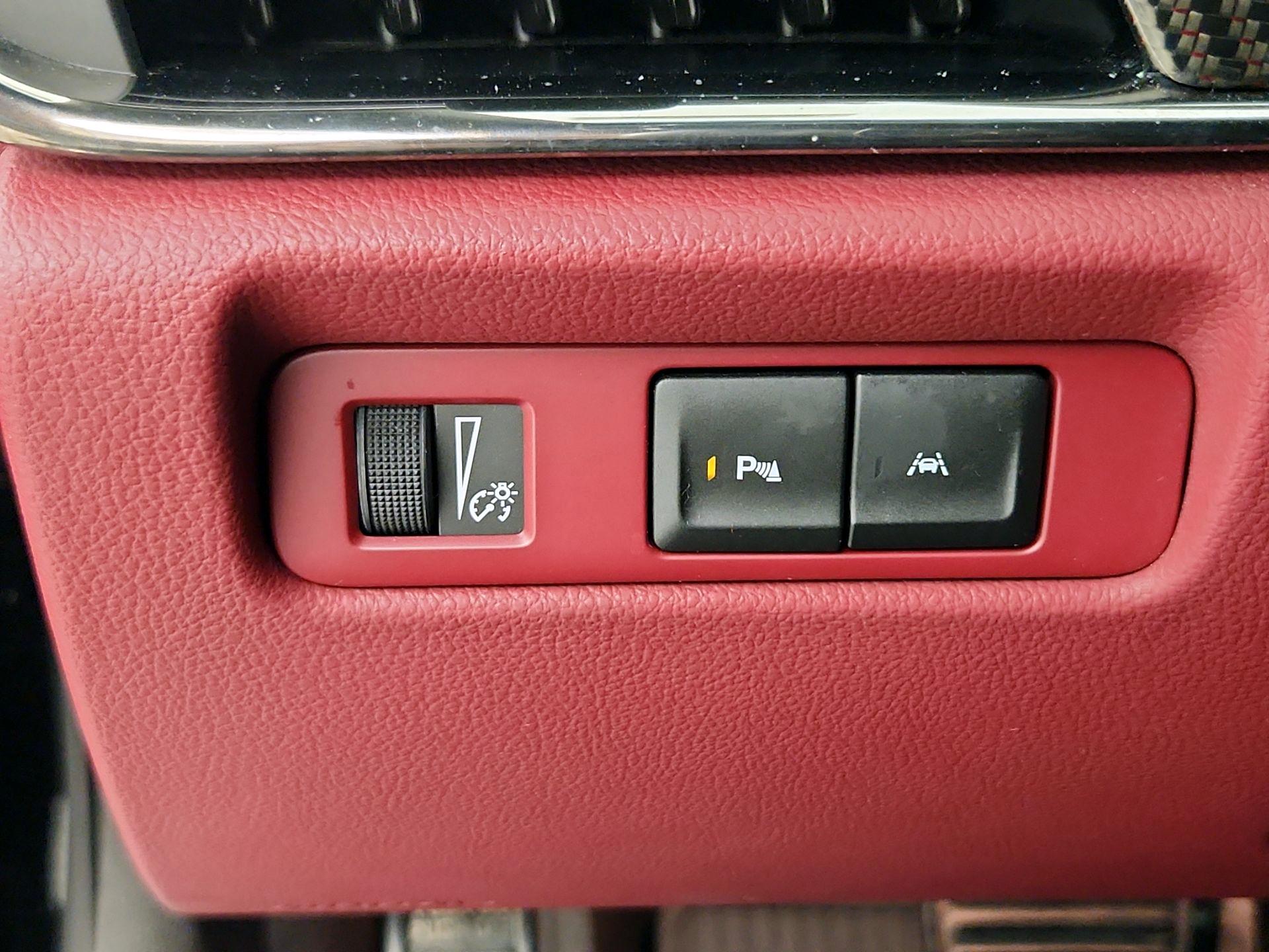 Thumbnail: 2017 Cadillac ATS - 13