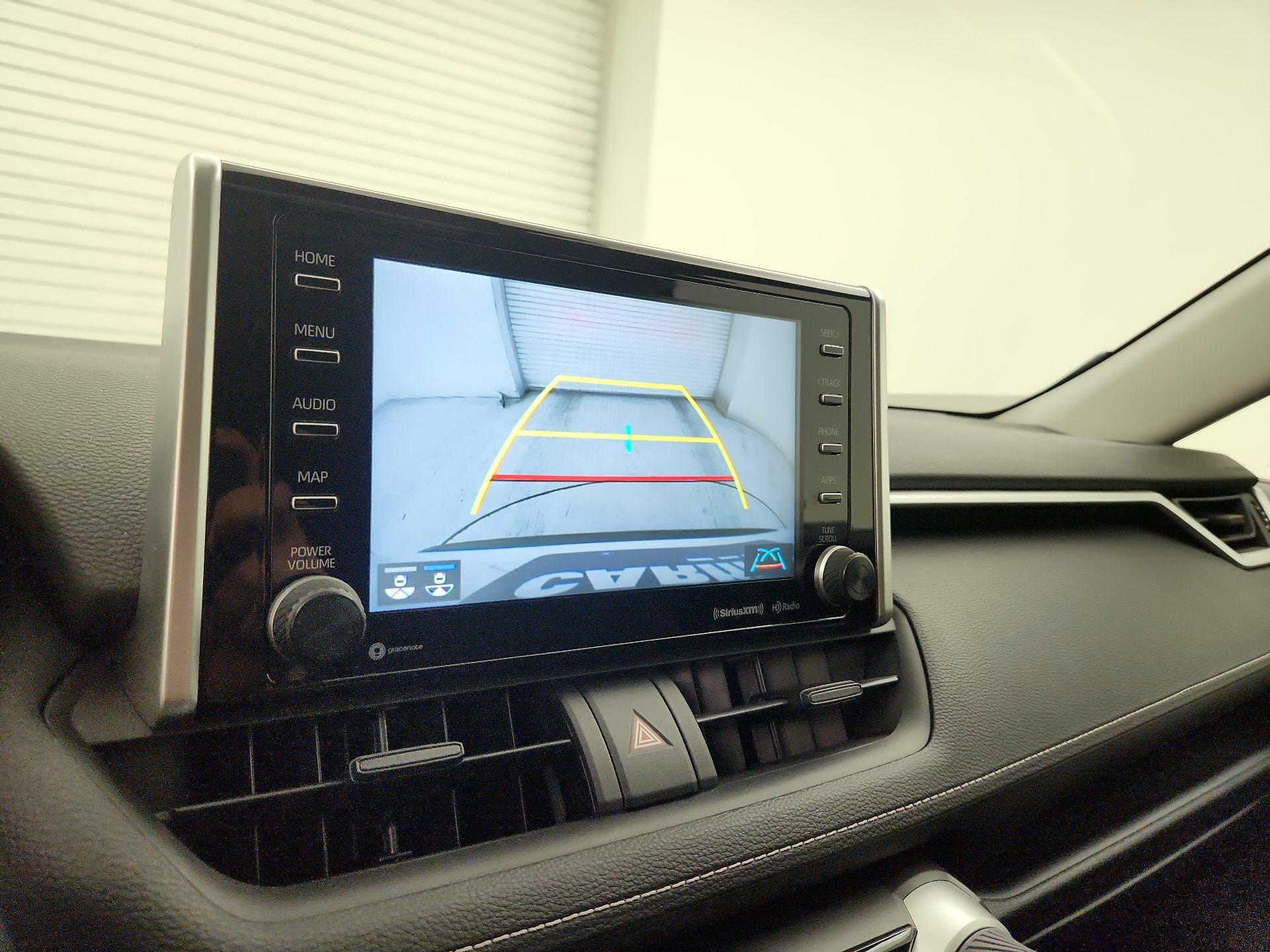 Thumbnail: 2020 Toyota RAV4 - 14