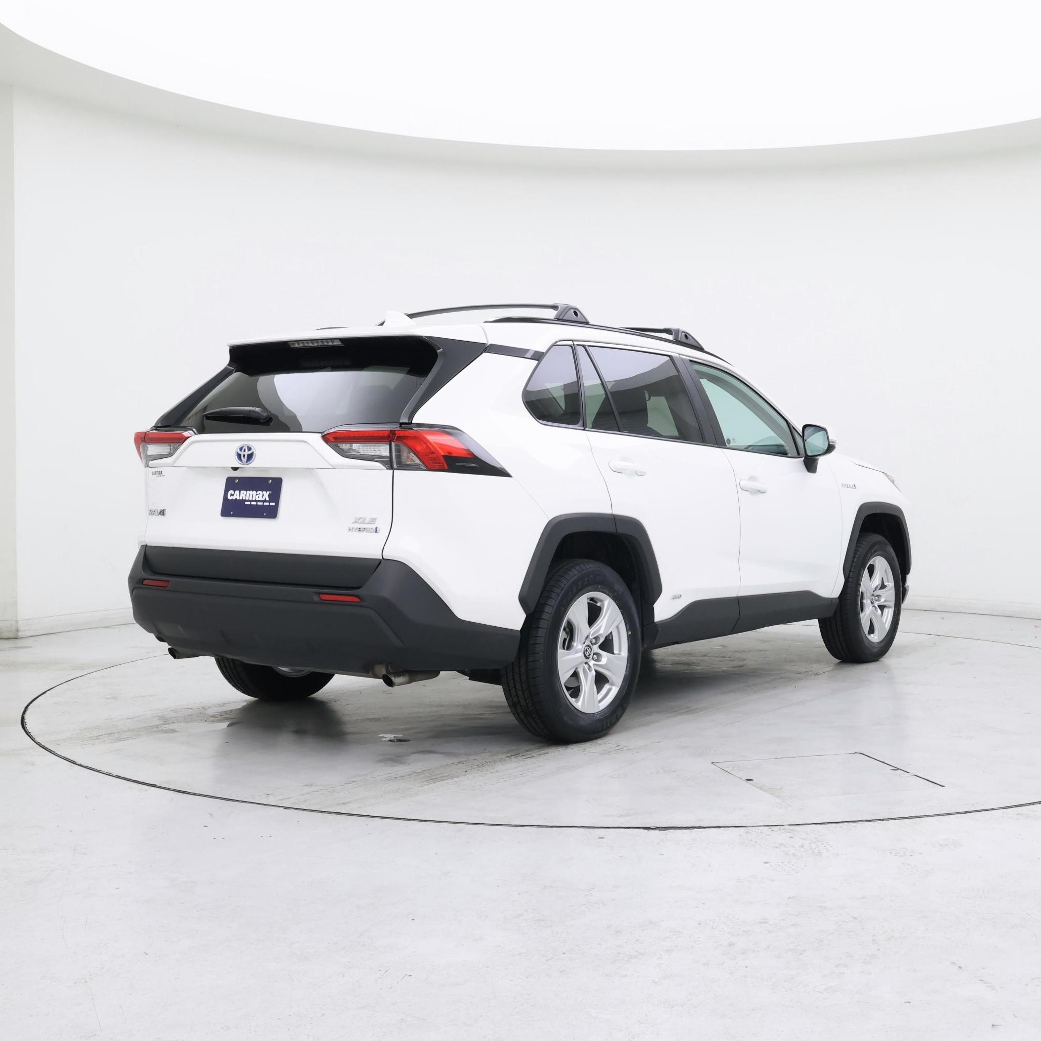 Thumbnail: 2020 Toyota RAV4 - 8