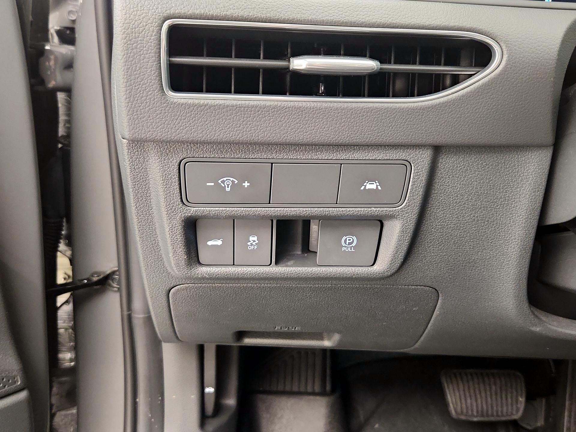 Thumbnail: 2021 Hyundai Sonata - 13