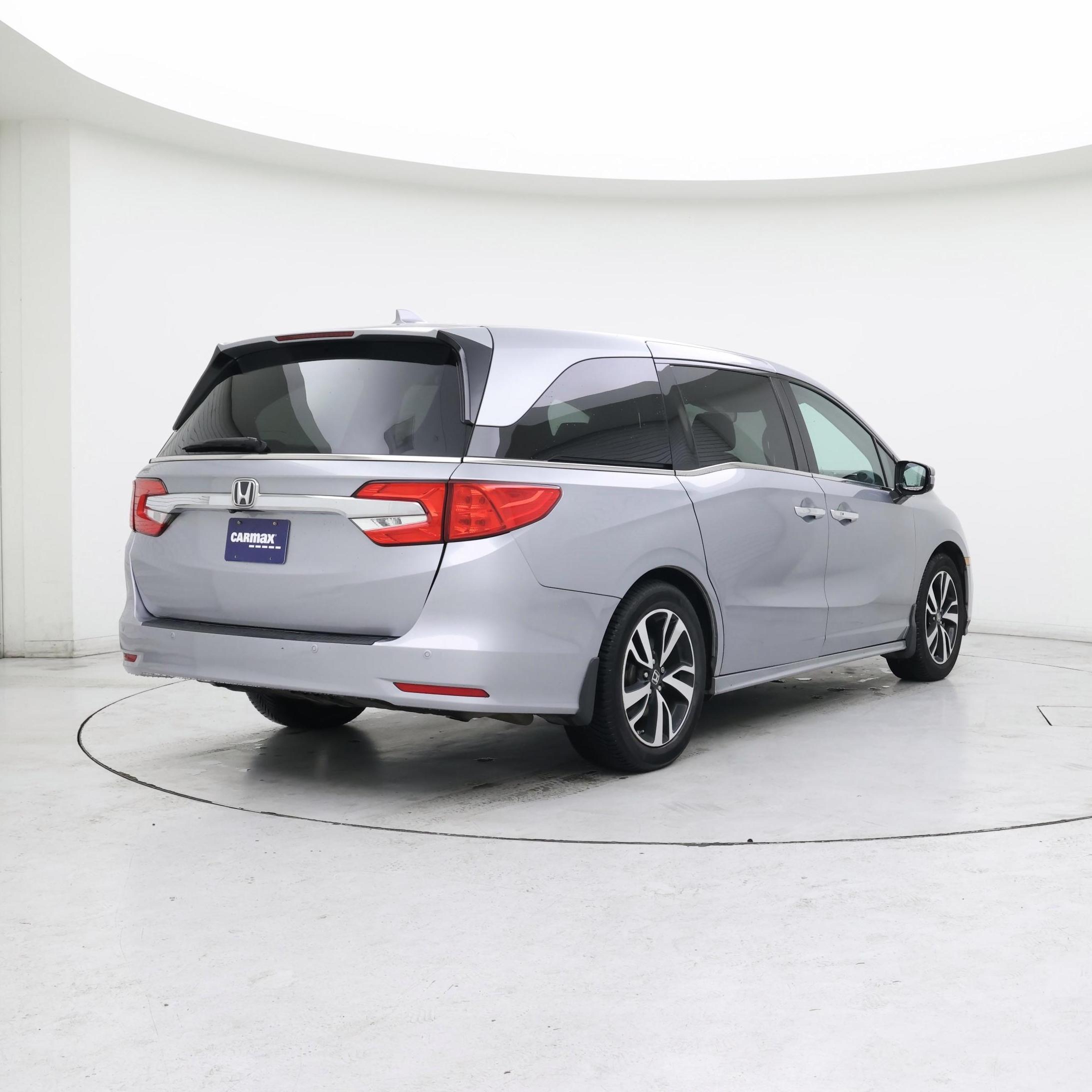 Thumbnail: 2018 Honda Odyssey - 8