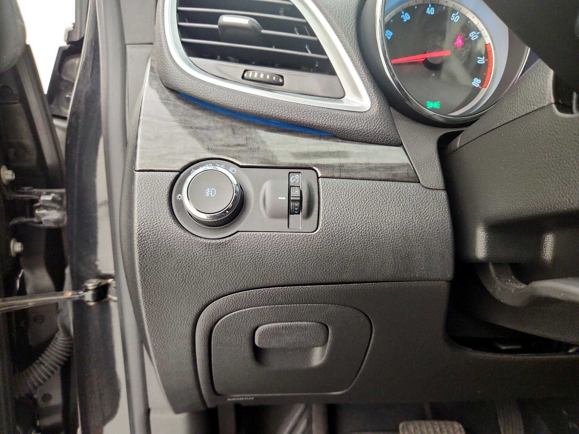 Thumbnail: 2015 Buick Encore - 13