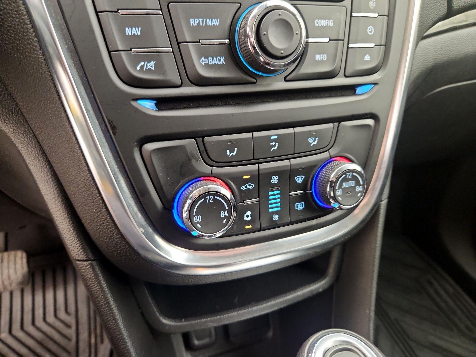 Thumbnail: 2015 Buick Encore - 17