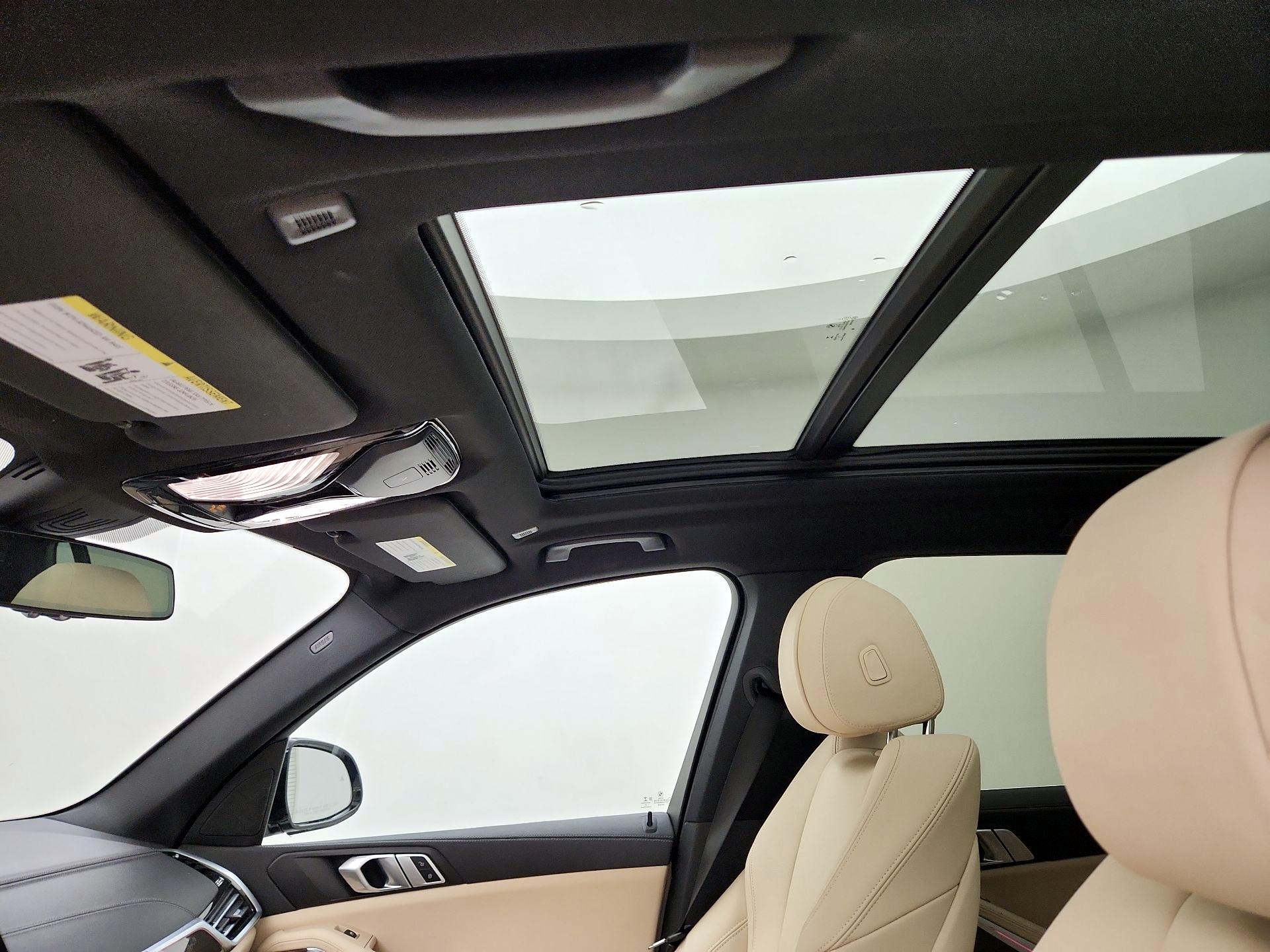 Thumbnail: 2022 BMW X5 - 20