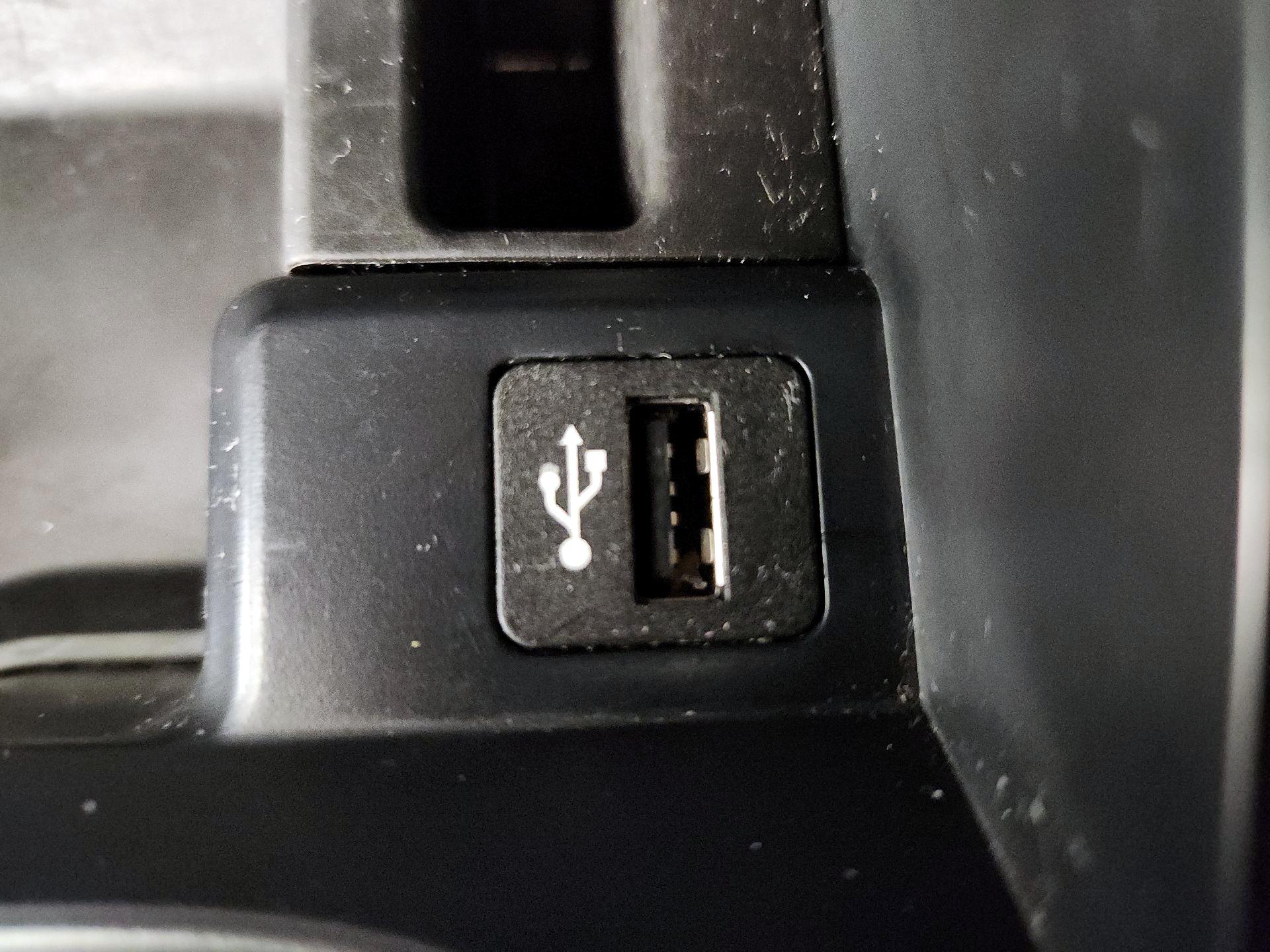 Thumbnail: 2018 BMW X3 - 18