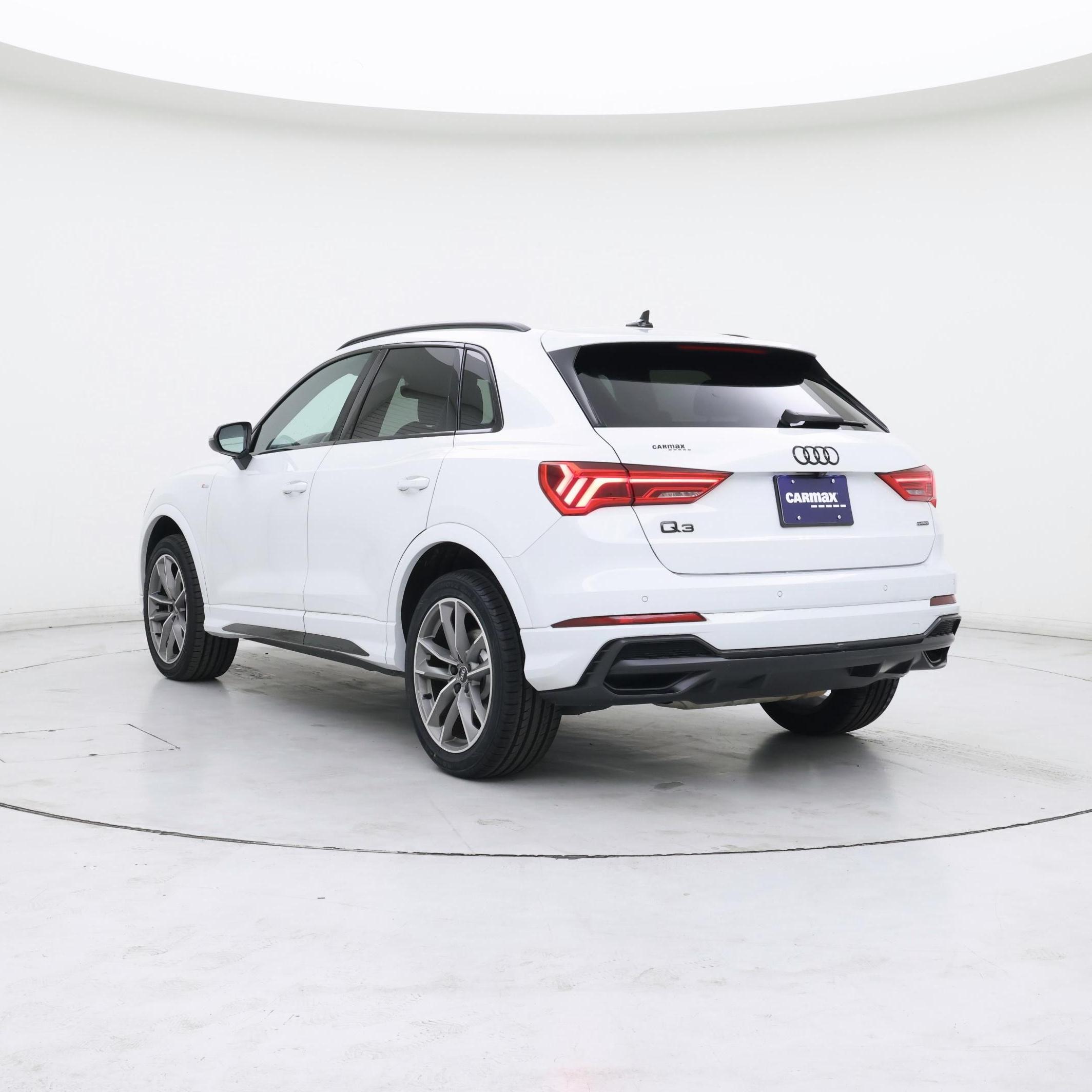 Thumbnail: 2021 Audi Q3 - 2