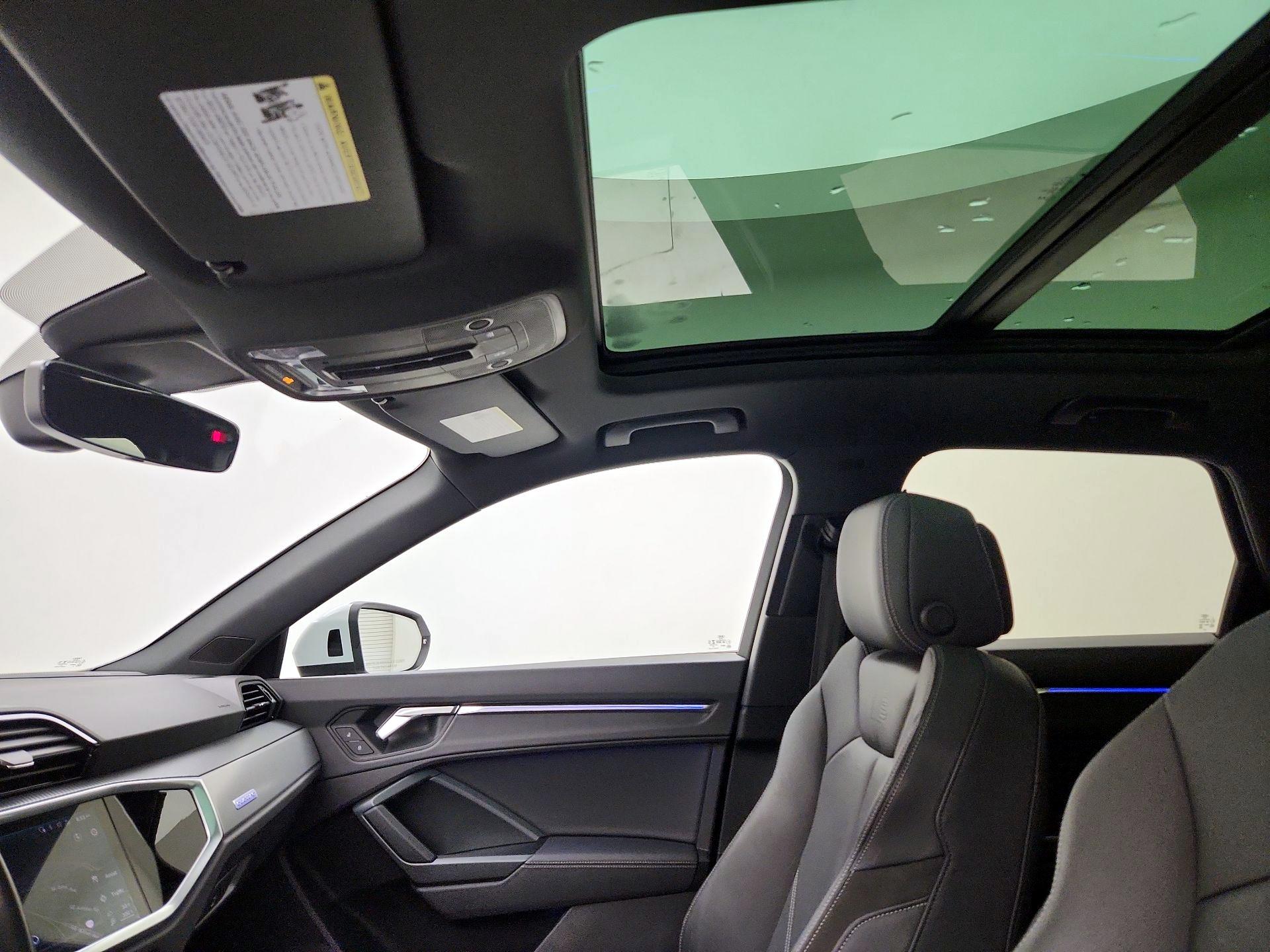 Thumbnail: 2021 Audi Q3 - 20