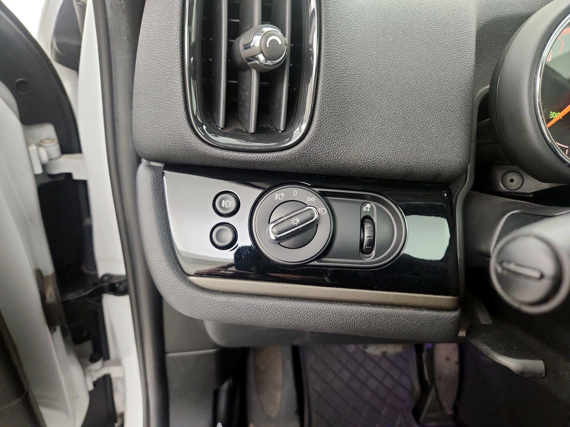 Thumbnail: 2019 MINI Cooper Countryman - 13