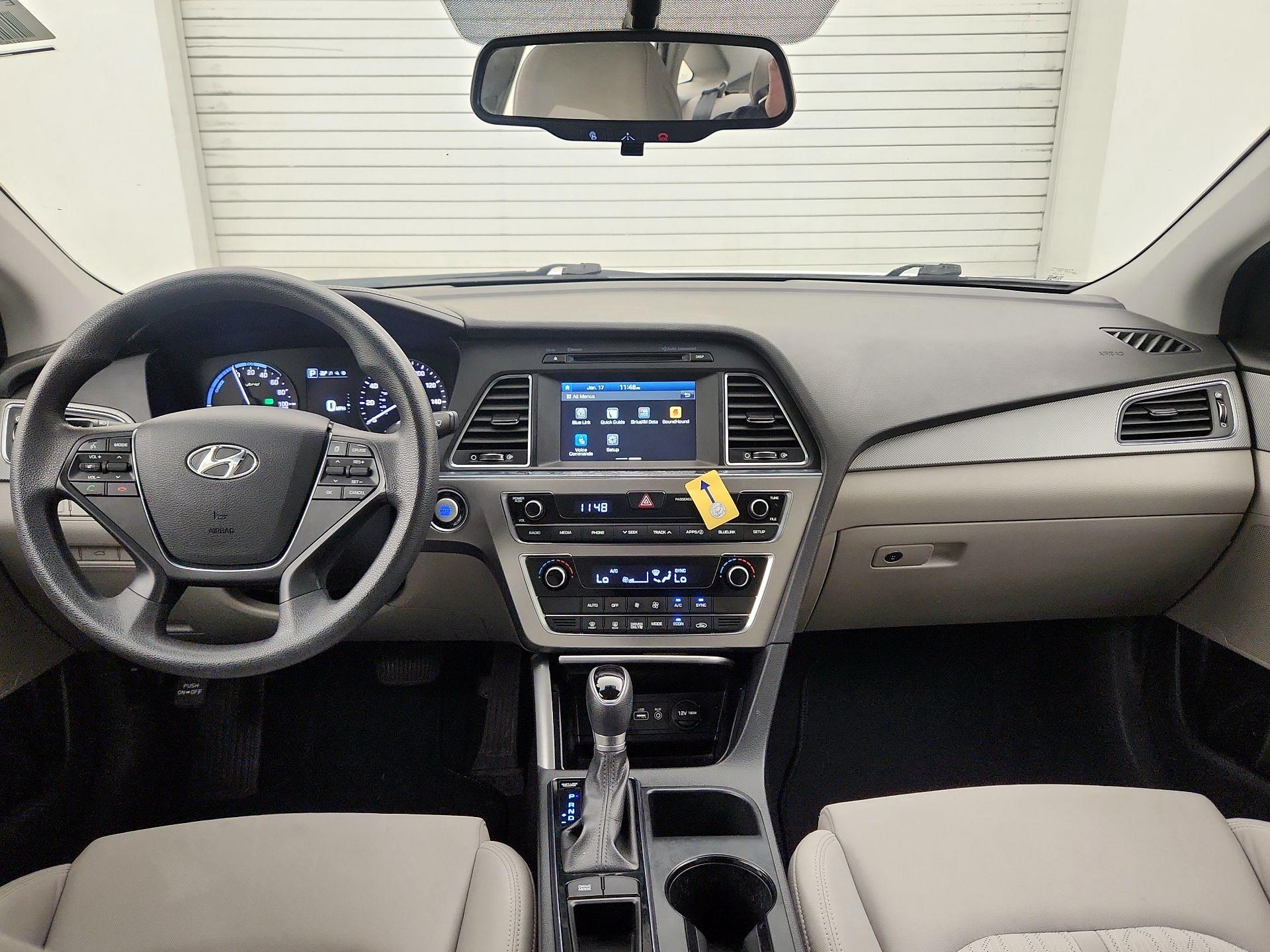 Thumbnail: 2017 Hyundai Sonata - 9