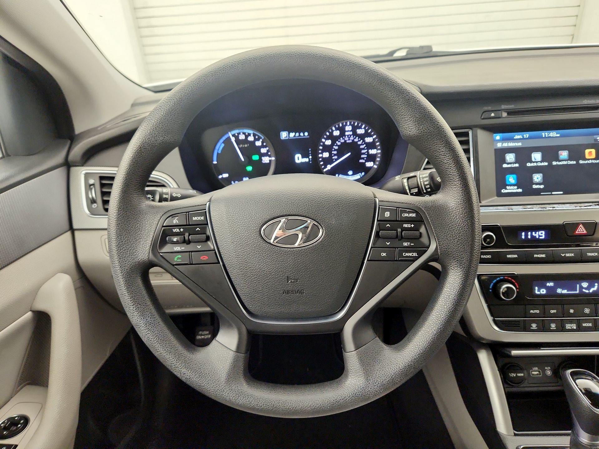 Thumbnail: 2017 Hyundai Sonata - 10