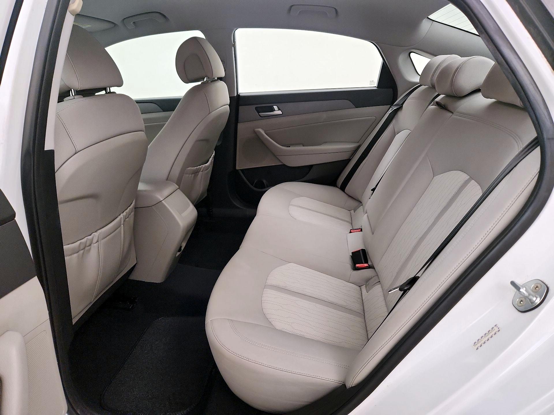 Thumbnail: 2017 Hyundai Sonata - 19