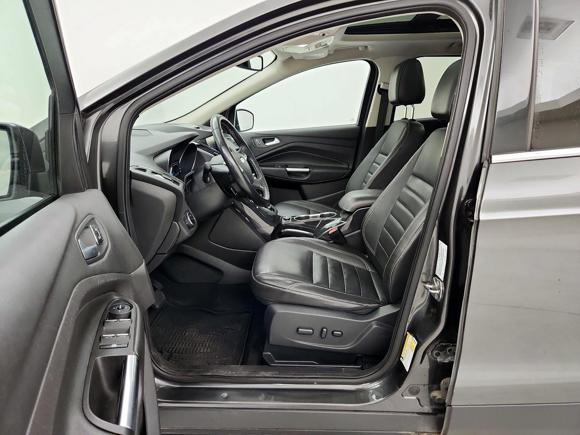 Thumbnail: 2015 Ford Escape - 11