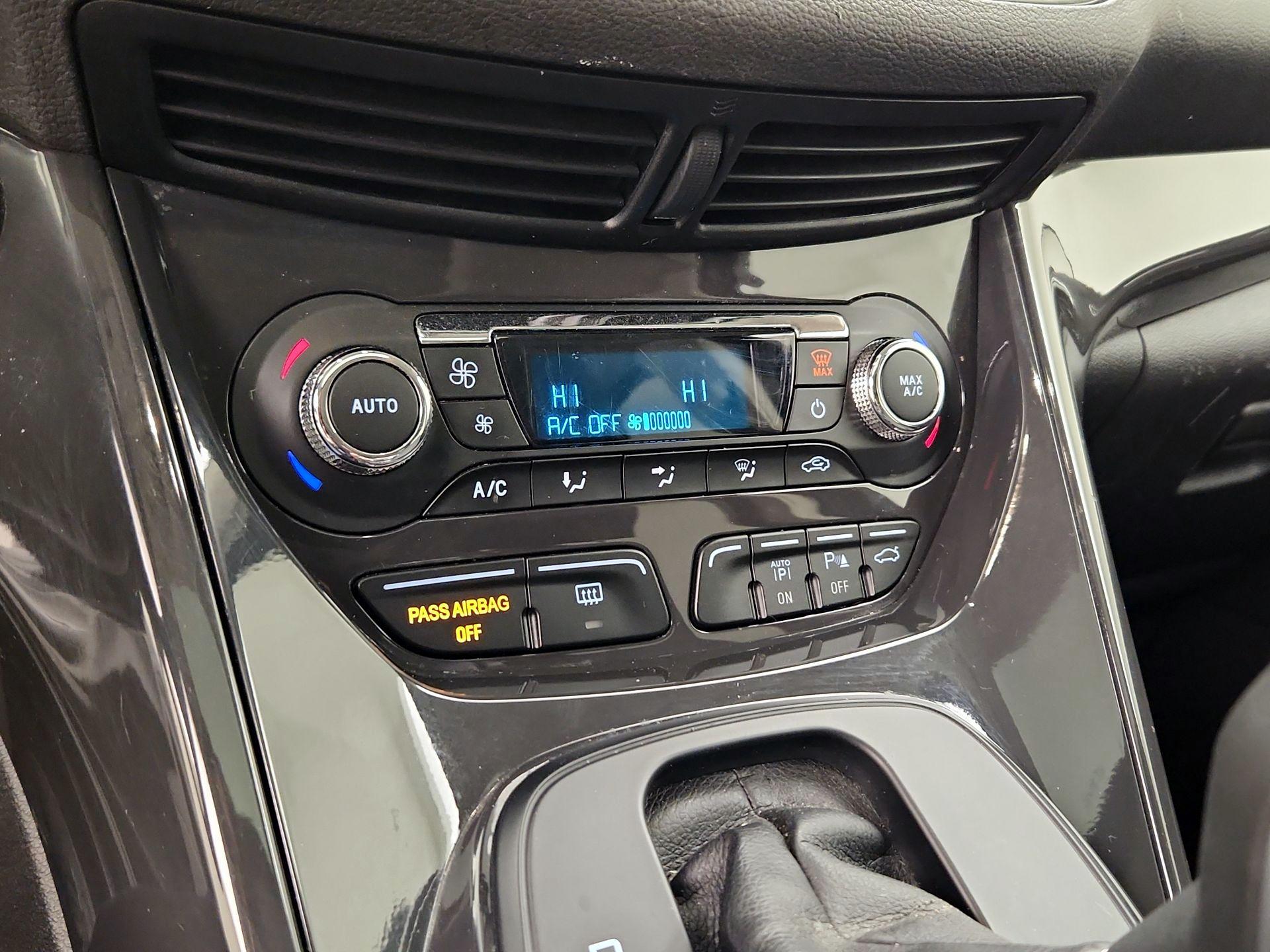 Thumbnail: 2015 Ford Escape - 16