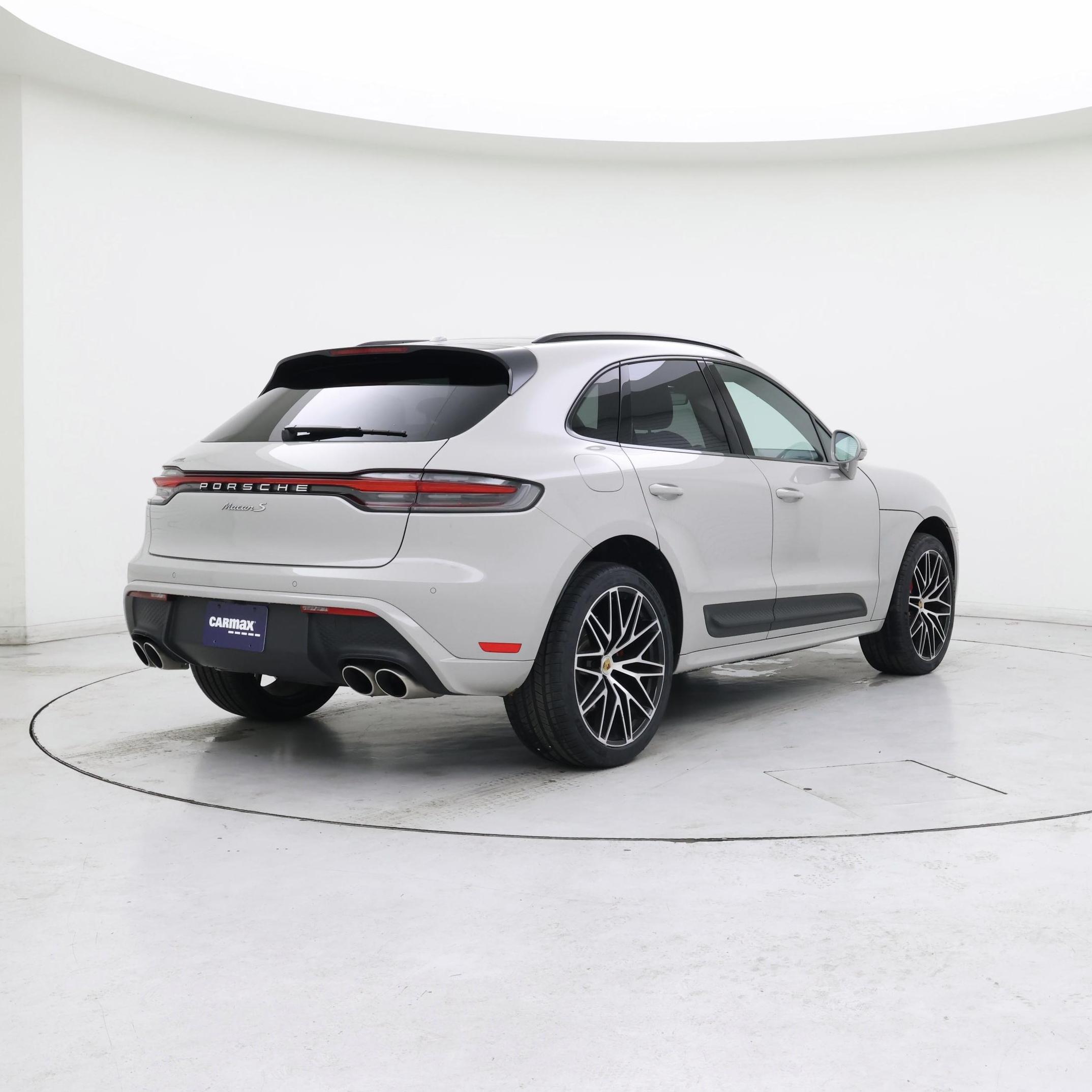 Thumbnail: 2023 Porsche Macan - 8